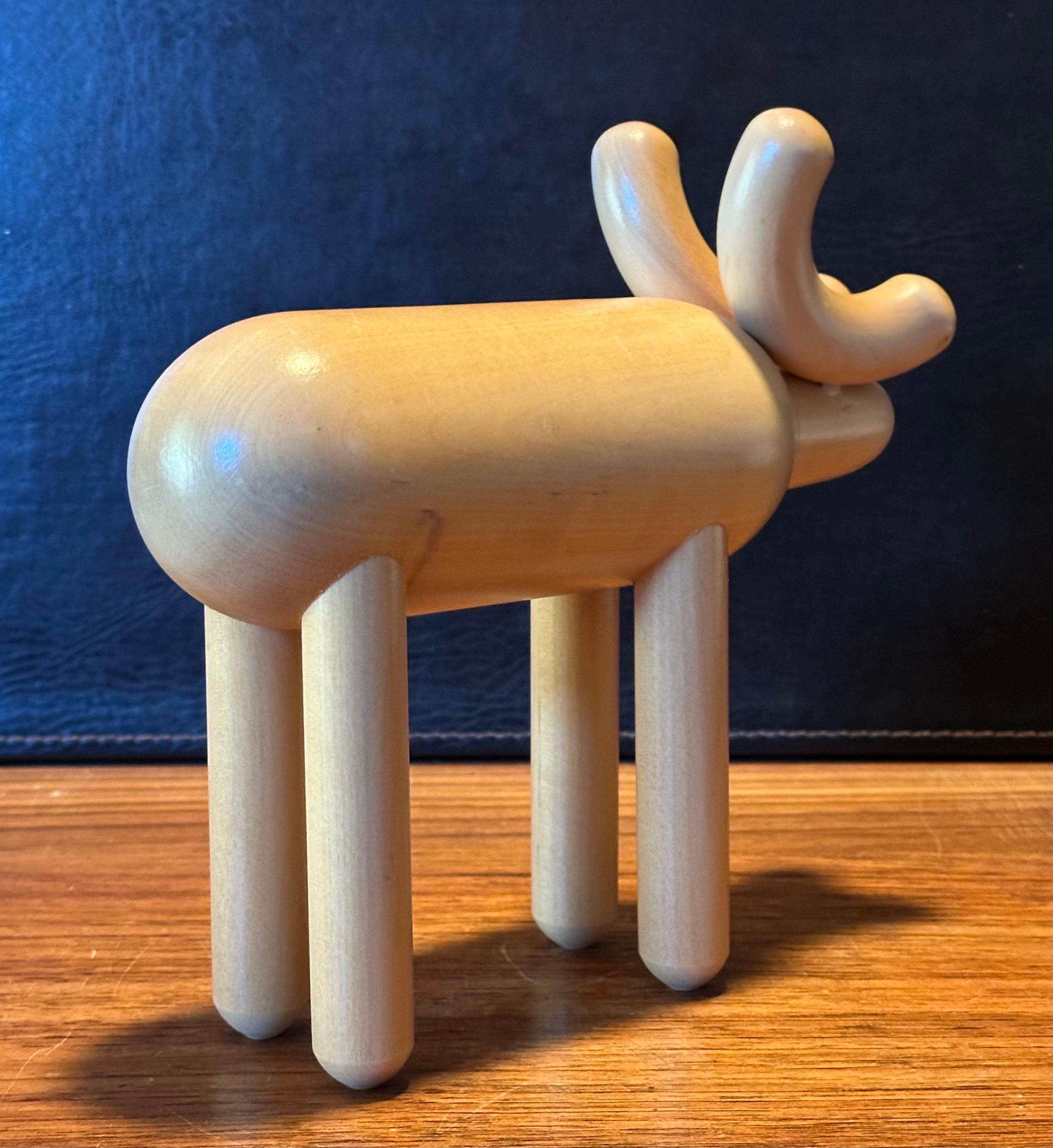 Escultura de madera de fresno MCM Alce / reno de Kaija Aarikka Ceniza en venta