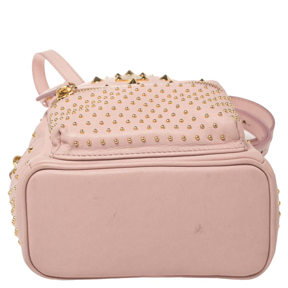 MCM Baby Pink Leder X Mini Nieten Stark-Bebe Boo Rucksack im Zustand „Gut“ in Dubai, Al Qouz 2