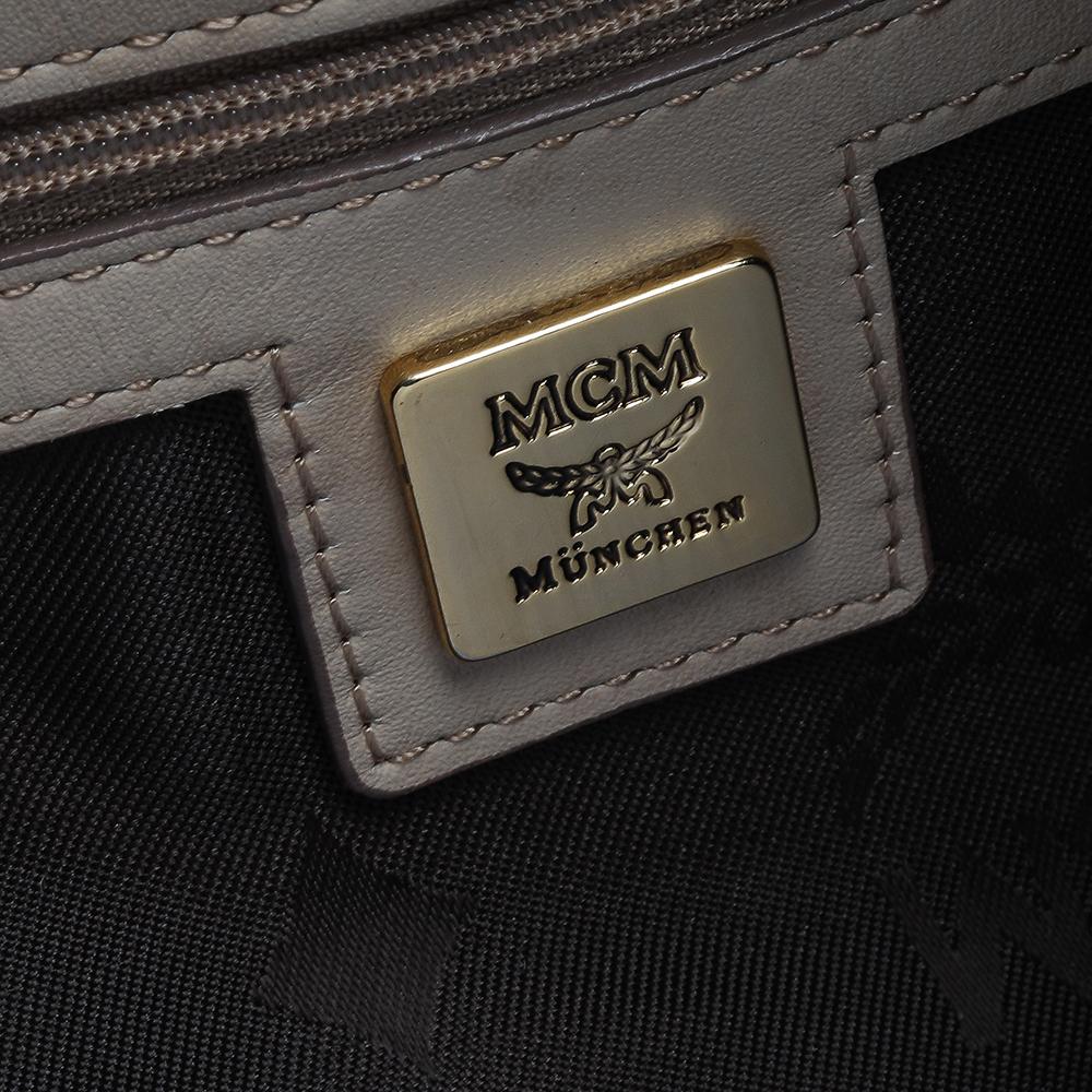 MCM Beige Visetos beschichtetes Segeltuch und Leder Essential Hobo 8