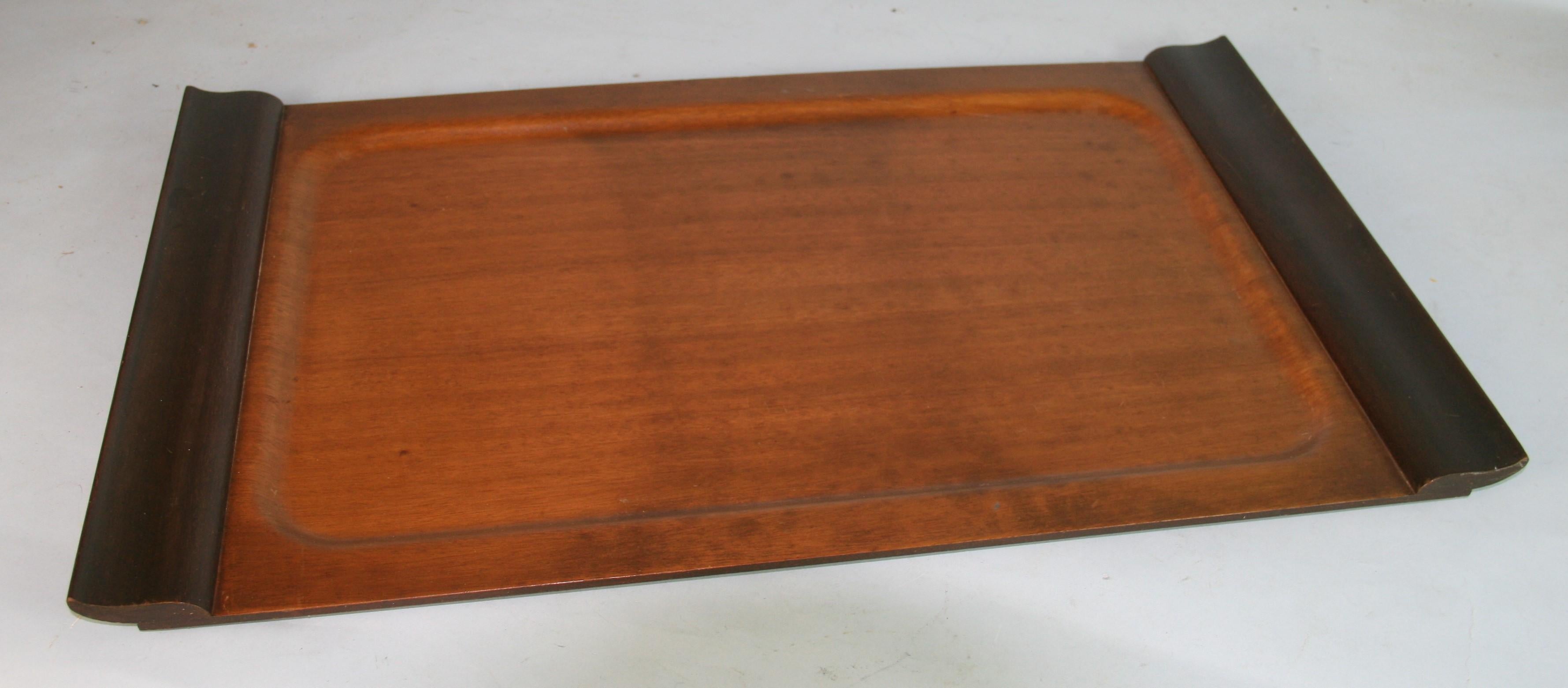 MCM Bent Plywood and Solid Wood Large Serving Tray  In Good Condition For Sale In Douglas Manor, NY