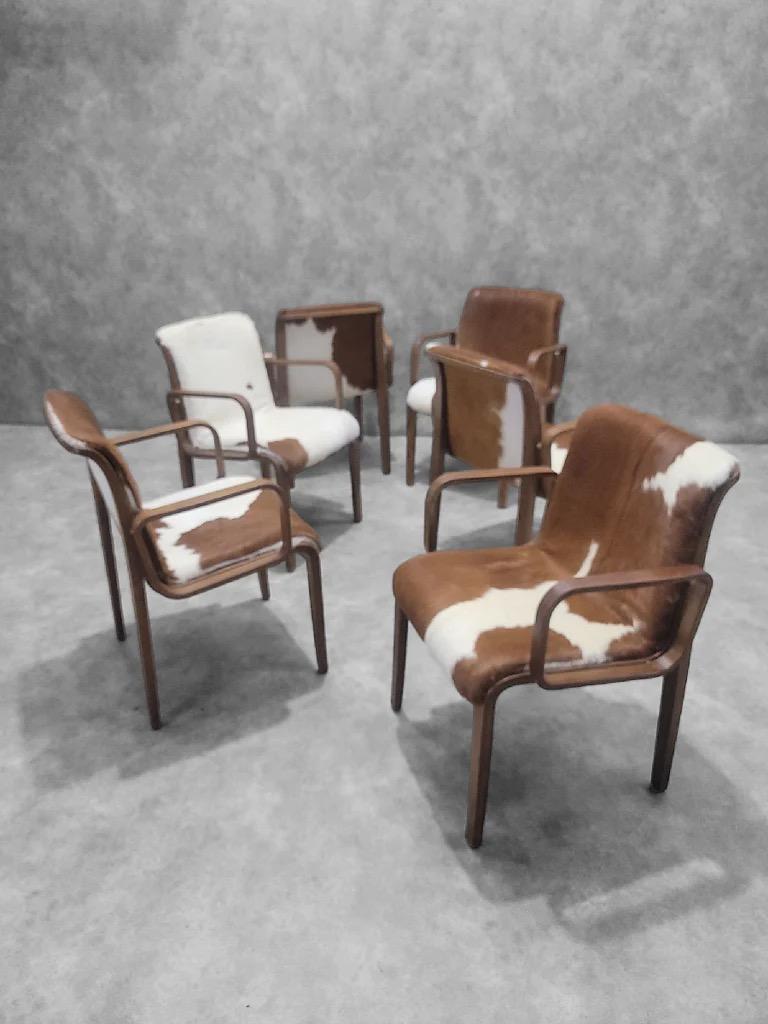 Mid-Century moderno Poltrone in pelle di mucca di noce di MCM Bill Stephens per Knoll appena rivestite, Set di 6 in vendita