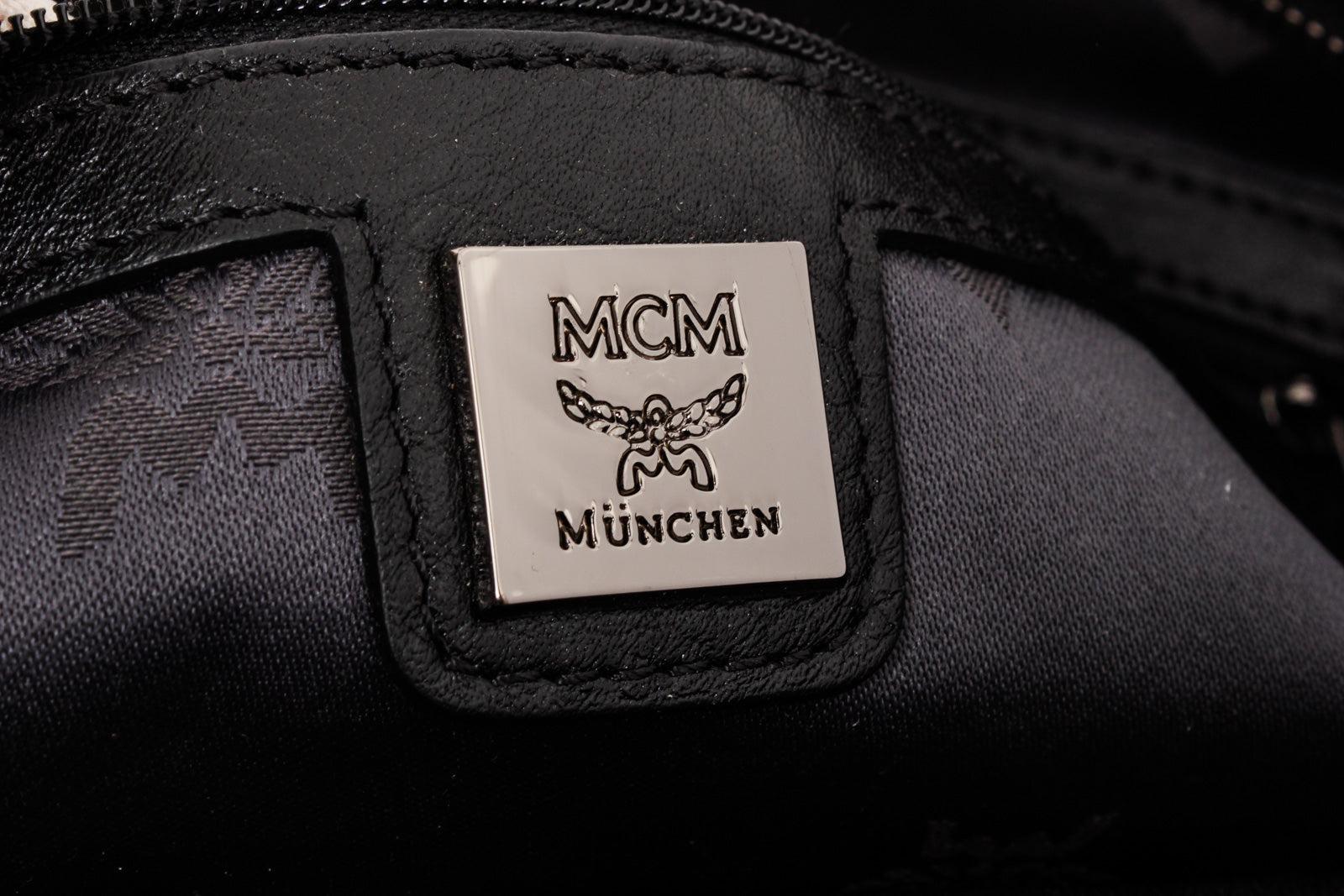 MCM Shopper Tote Bag aus schwarzem Canvas mit silberfarbener Hardware und Canvas-Futter im Angebot 1