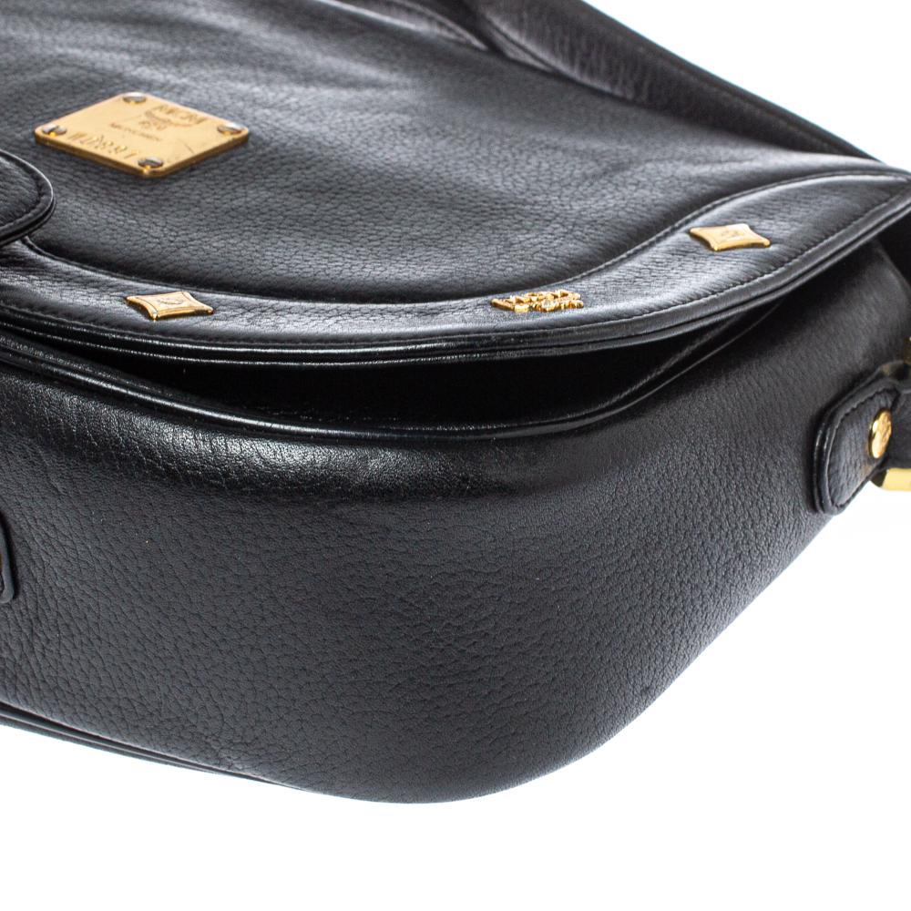 MCM Black Leather Flap Crossbody Bag In Fair Condition In Dubai, Al Qouz 2