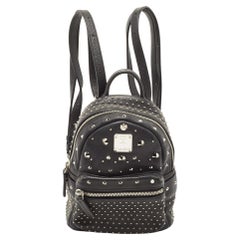 Mochila MCM Mini Stark-Bebe Boo de piel negra con tachuelas