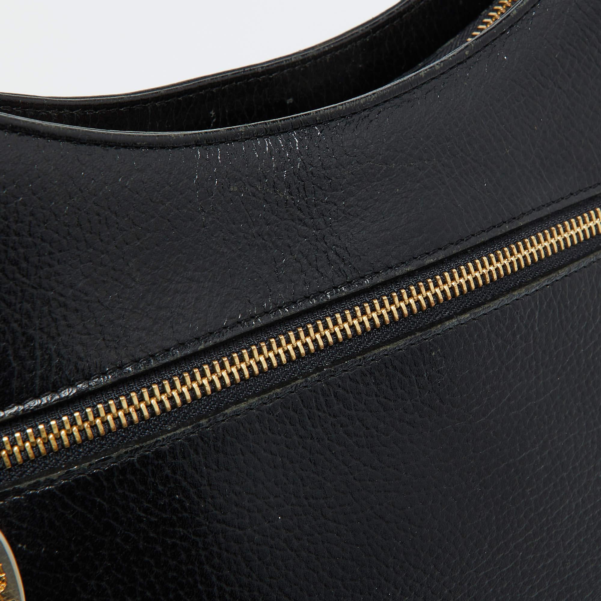 MCM Black Leather Zip Shoulder Bag For Sale 4