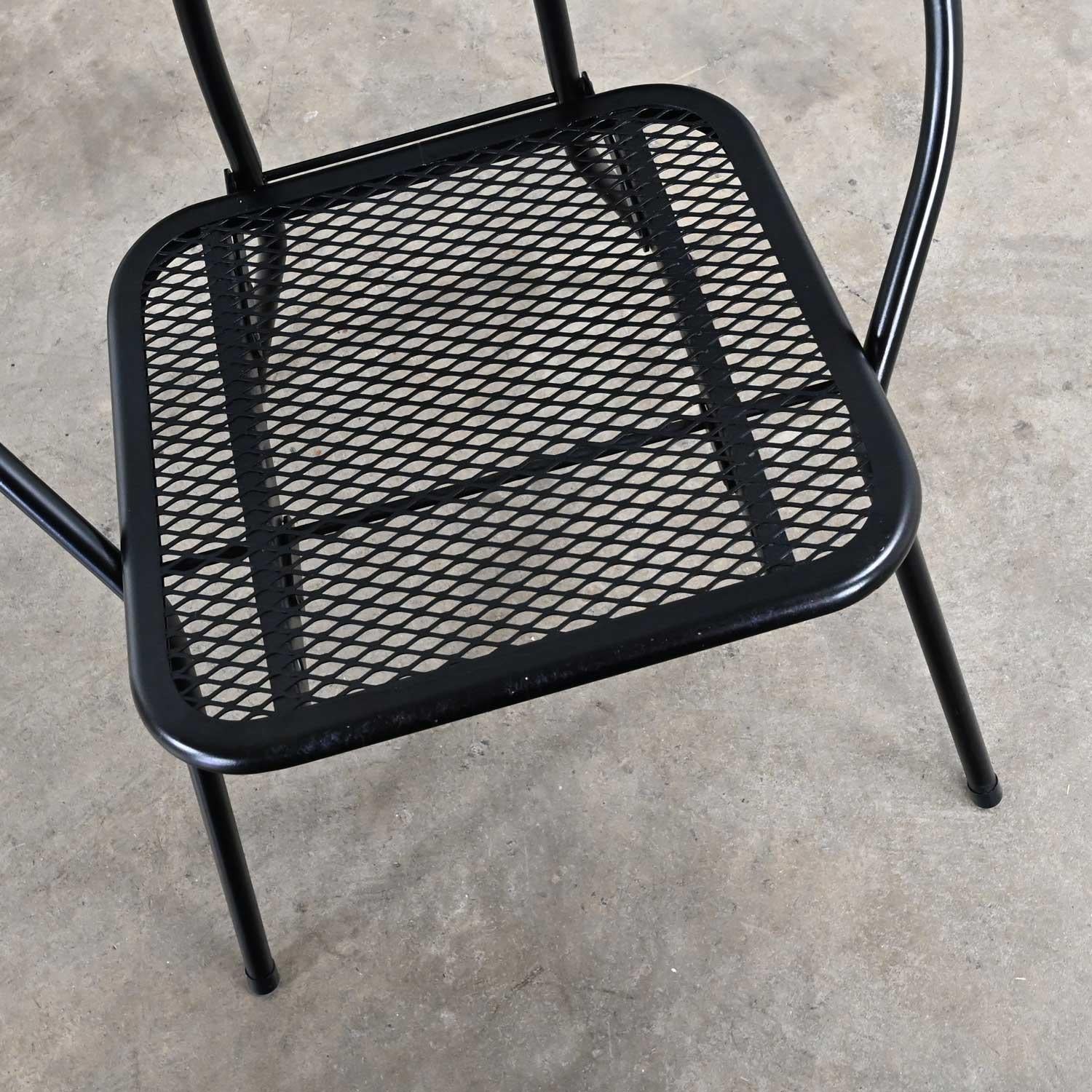 1960’s MCM Black Outdoor Set of 4 Rid-Jid Hoop Chairs & Newer Dining Table For Sale 1