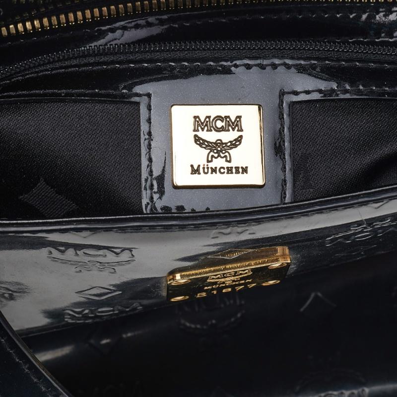 MCM Black Patent Leather Embossed Tote In Good Condition In Dubai, Al Qouz 2