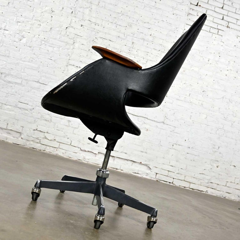 MCM Black Vinyl Rolling Desk Chair Wood Arms by Arthur Umanoff for
