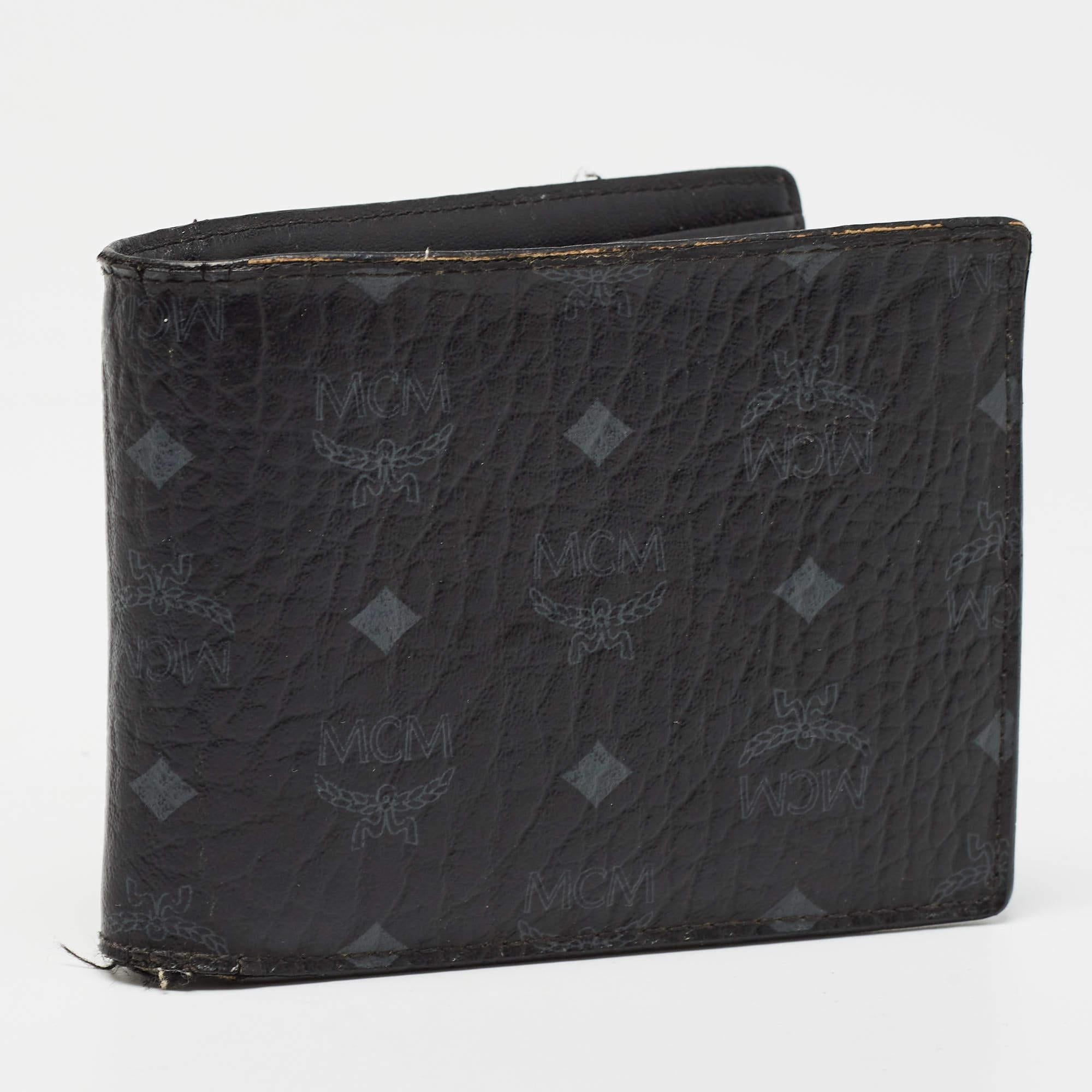 MCM Black Visetos Coated Canvas Bifold Compact Wallet en vente 2