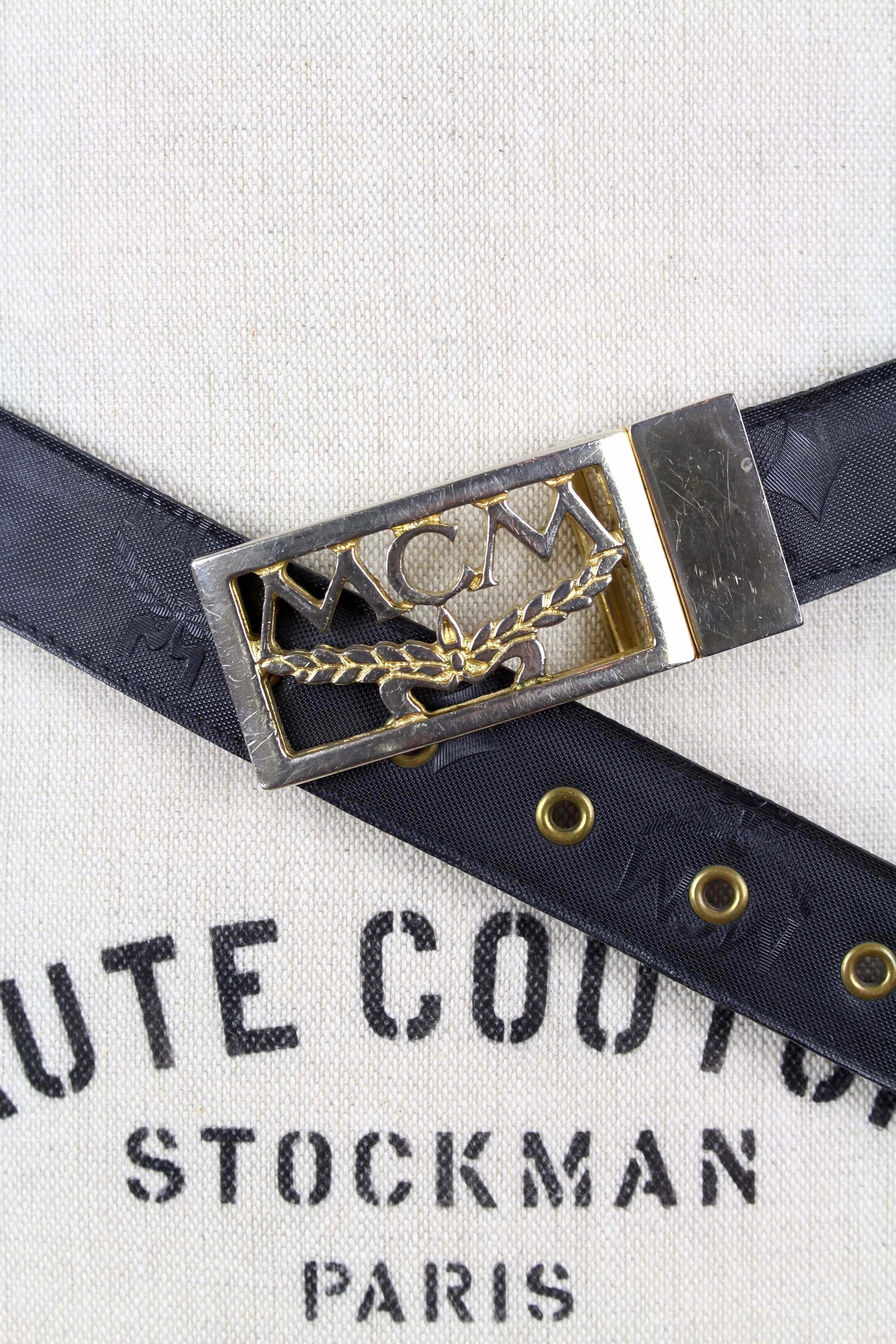 MCM Ceinture Visetos noire avec monogramme et boucle laurier plaquée or avec logo, taille S Excellent état - En vente à Munich, DE