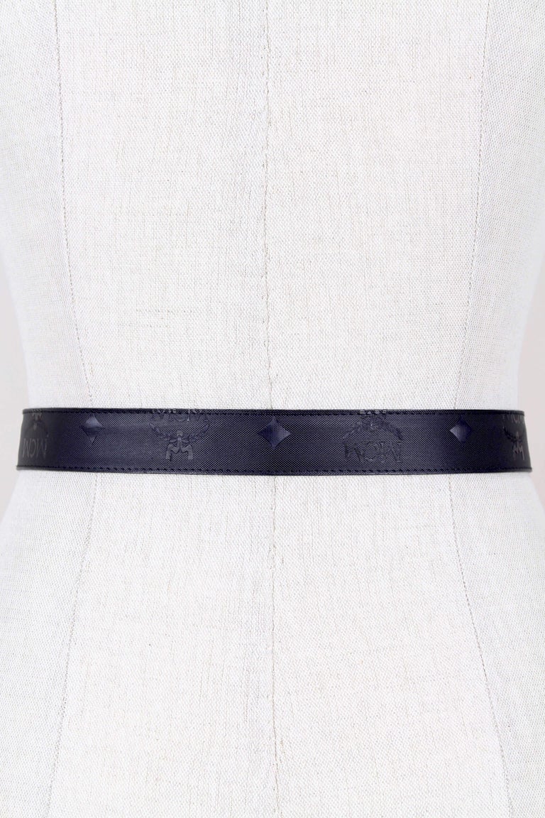 MCM Black Visetos Monogram Belt With Gold-Plated Logo Laurel  display picture 1