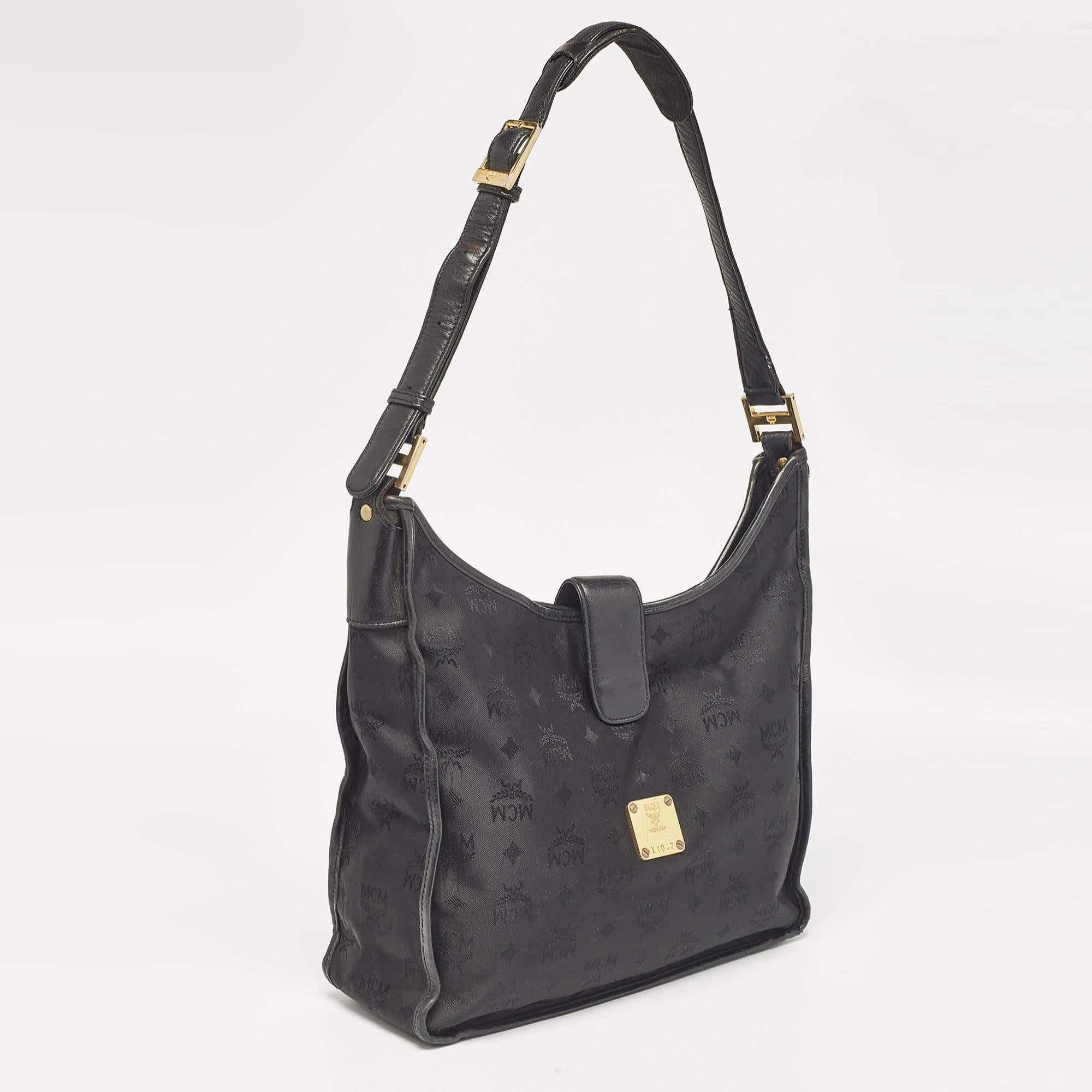 Bolso de hombro MCM Visetos negro de nailon y piel con cremallera Negro en venta