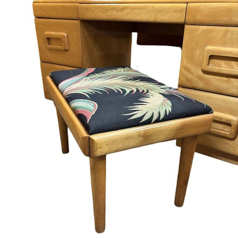 MCM Blond Maple Vanity/ Dressing Table w/ Bench by Russel Wright for Con For Sale 2