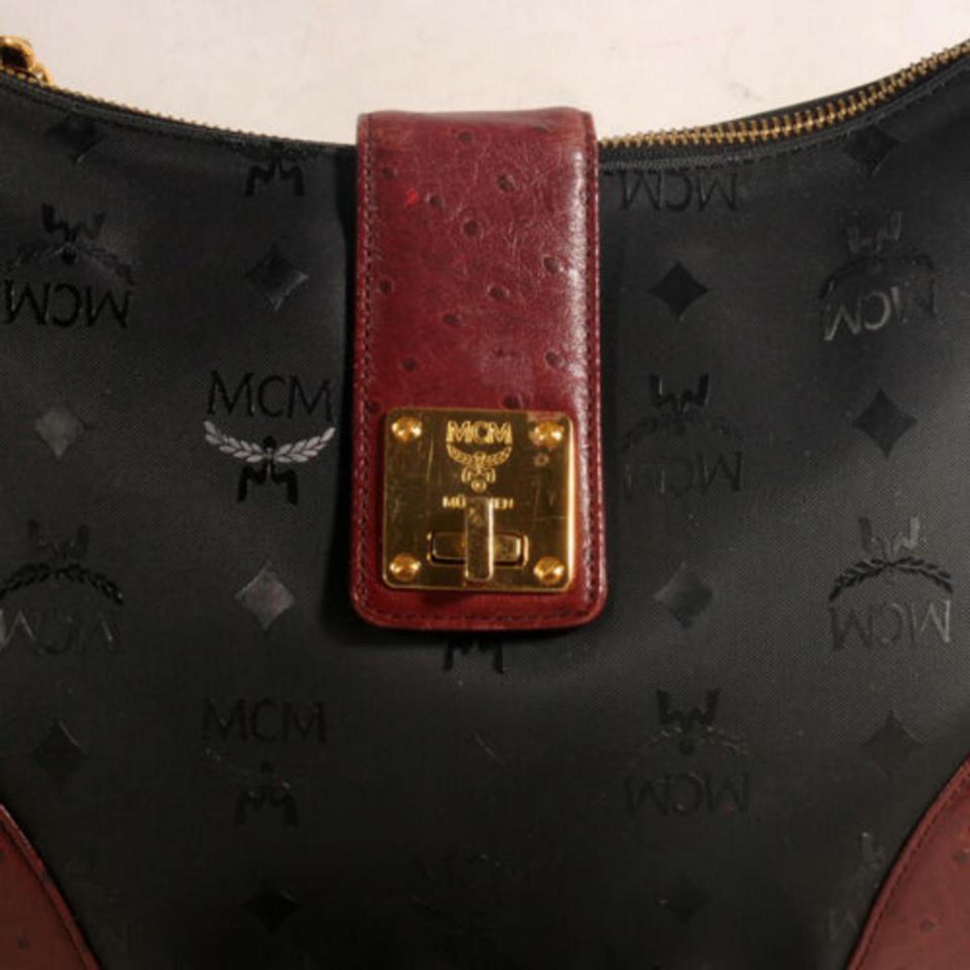 MCM Bordeaux/Black Bicolor Monogram Visetos Hobo 869869 Black Nylon Shoulder Bag In Good Condition For Sale In Forest Hills, NY