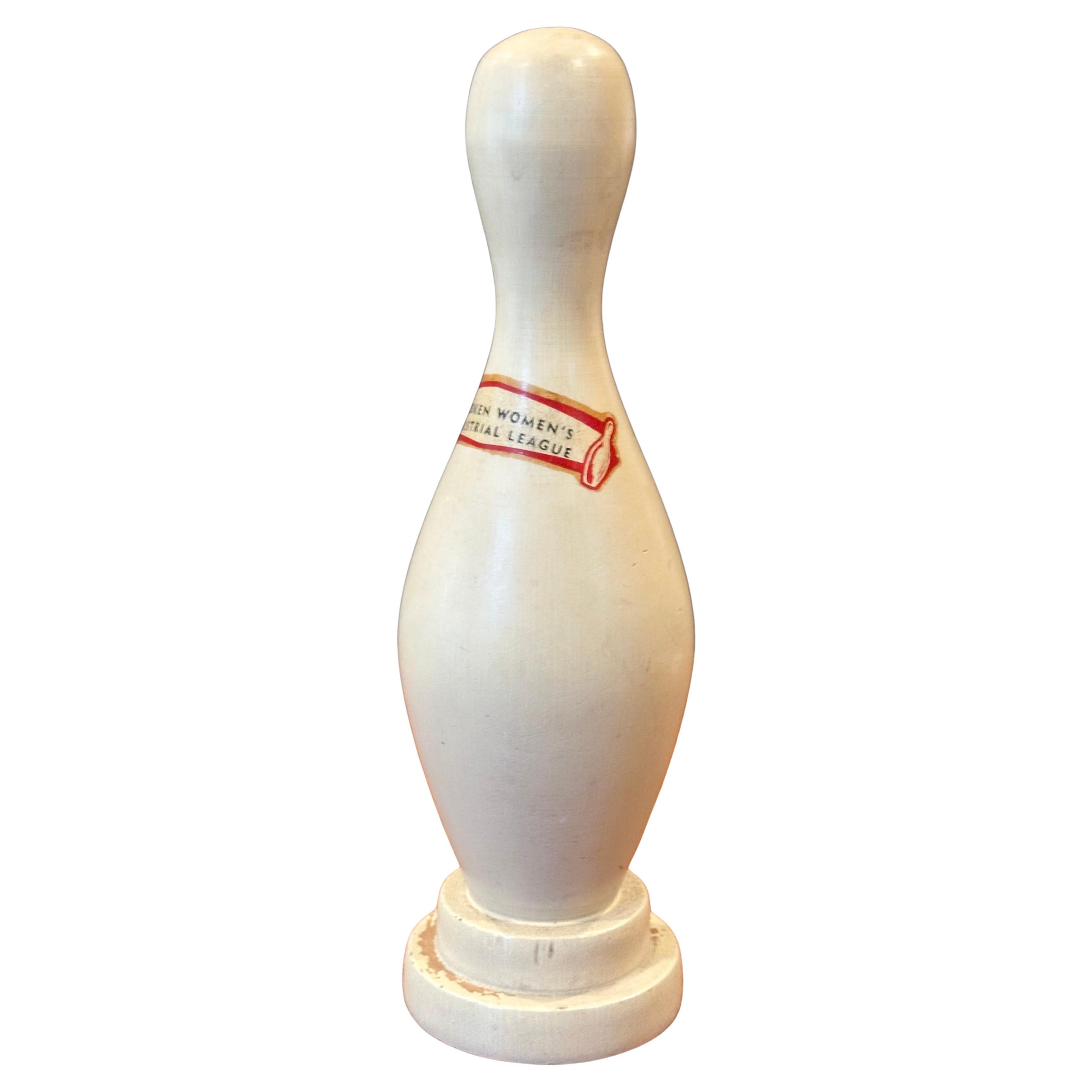 Eine sehr coole MCM Holz Bowling Pin Trophäe - 