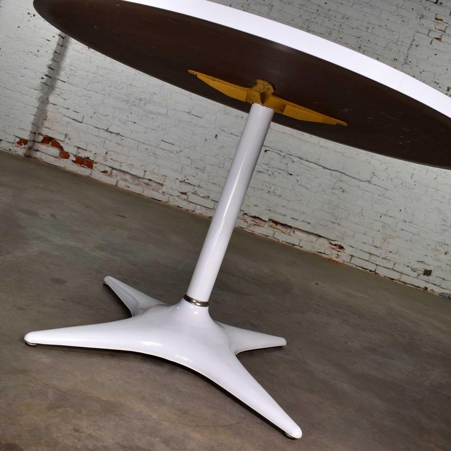 MCM Brody Chicago Round Pedestal Dining Table Enameled Star Base & Laminate Top 2