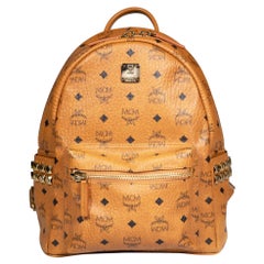MCM Braunes Leder Viseto Stark Side Nietenrucksack