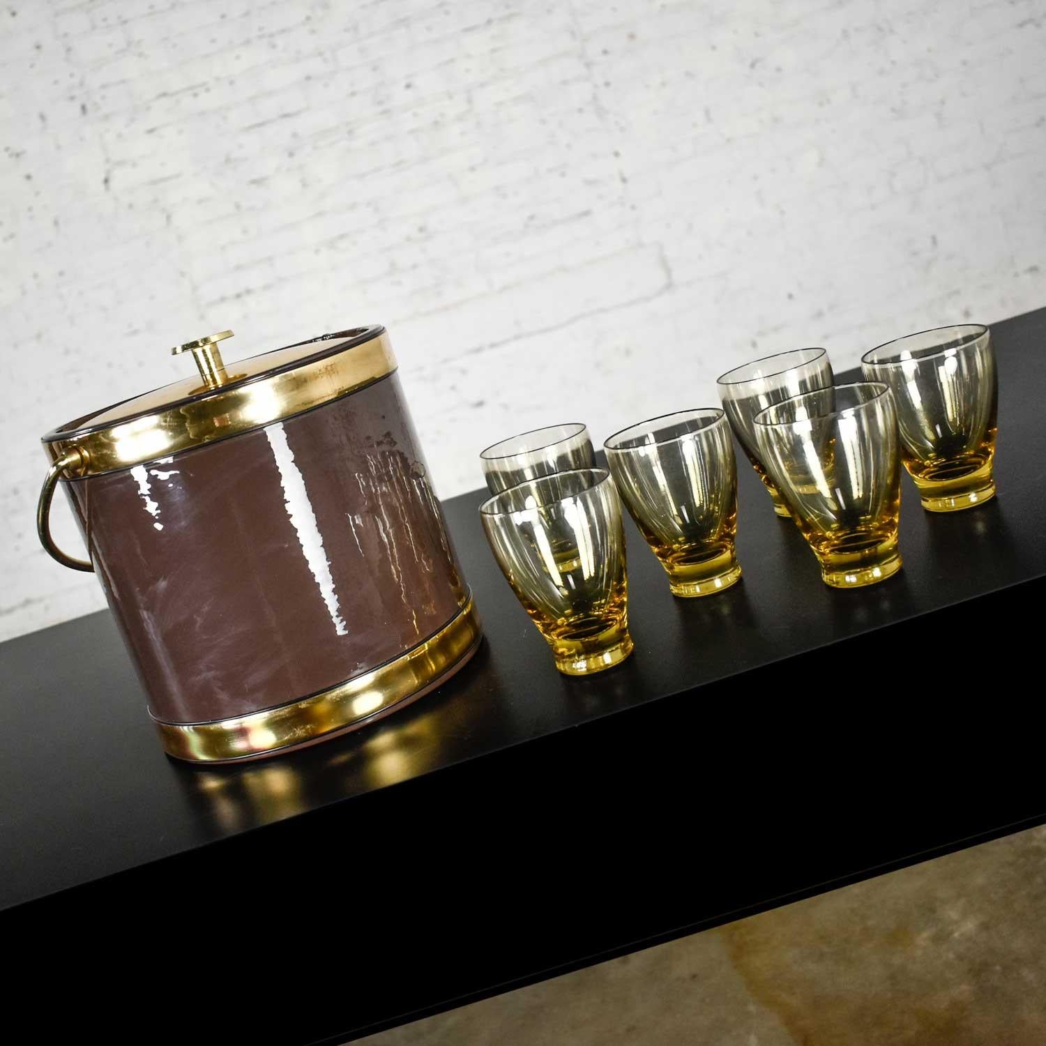 American MCM Brown Vinyl & Gold Kraftware Ice Bucket & 6 Bar Glasses Style Russel Wright For Sale