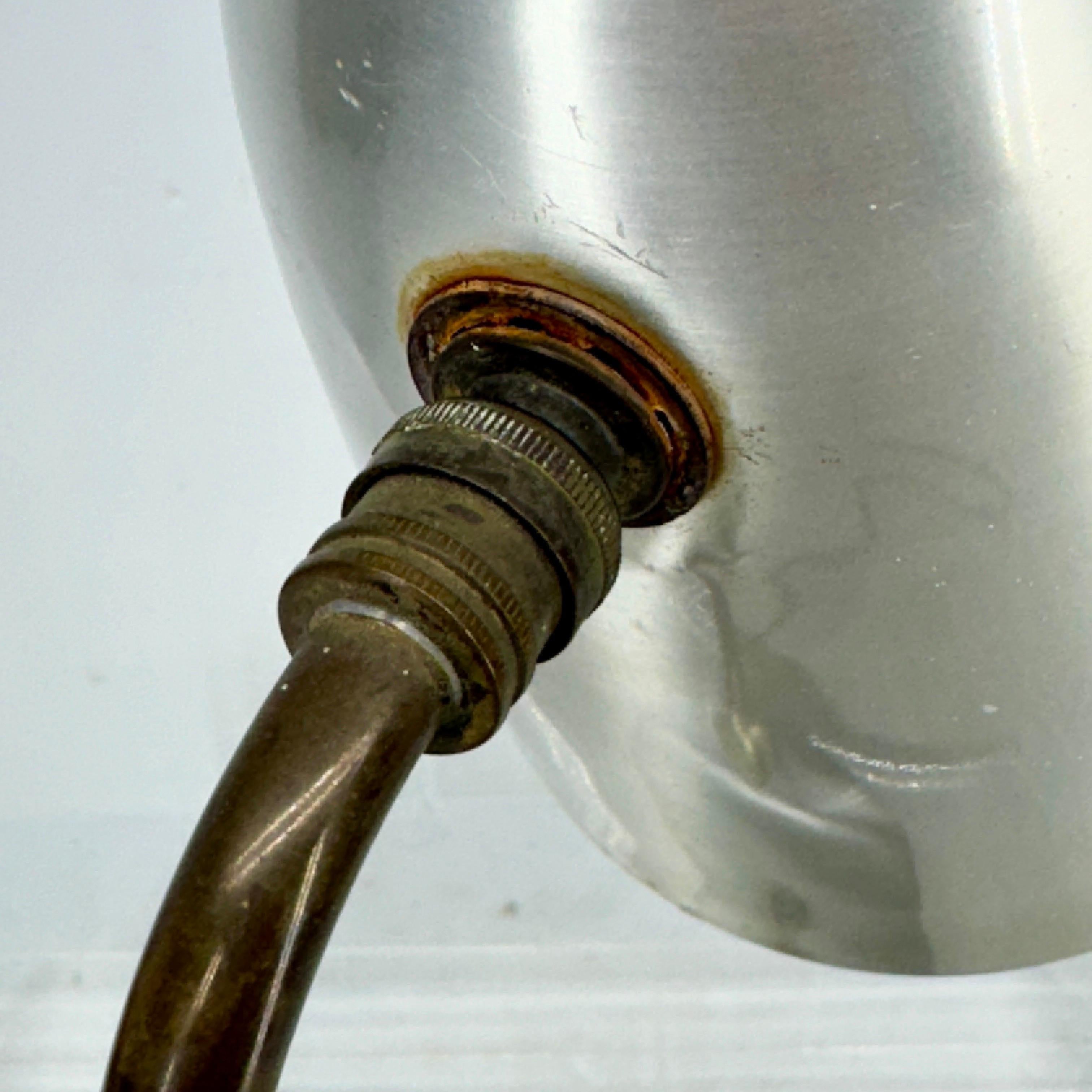 Lampe de bureau mi-siècle moderne, chrome brossé, laiton et bronze en vente 9