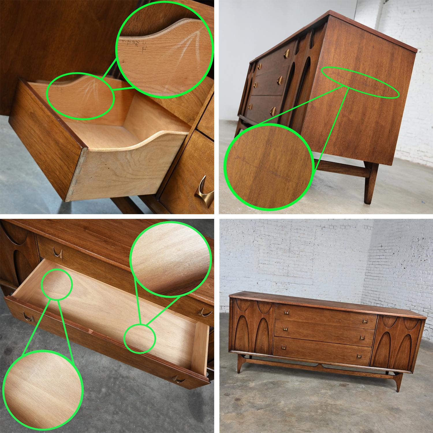 MCM Brutalist Brasilia Broyhill Premier Series Dresser 6130-33 Walnut & Brass 8