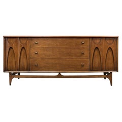 MCM Brutalist Brasilia Broyhill Premier Series Dresser 6130-33 Walnut & Brass