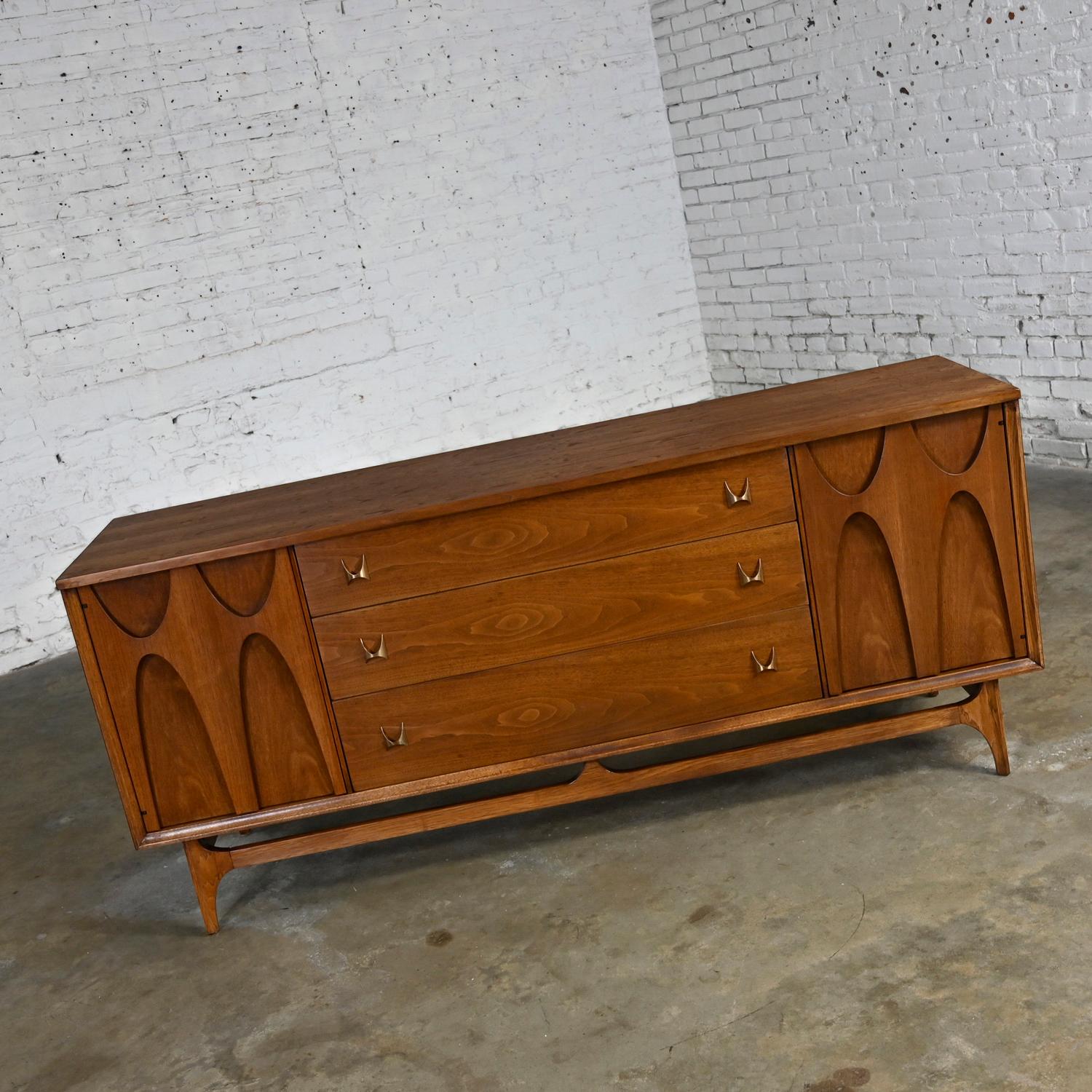 MCM Brutalist Brasilia Dresser 6130-33 Broyhill Premier Series Walnut and Brass 2