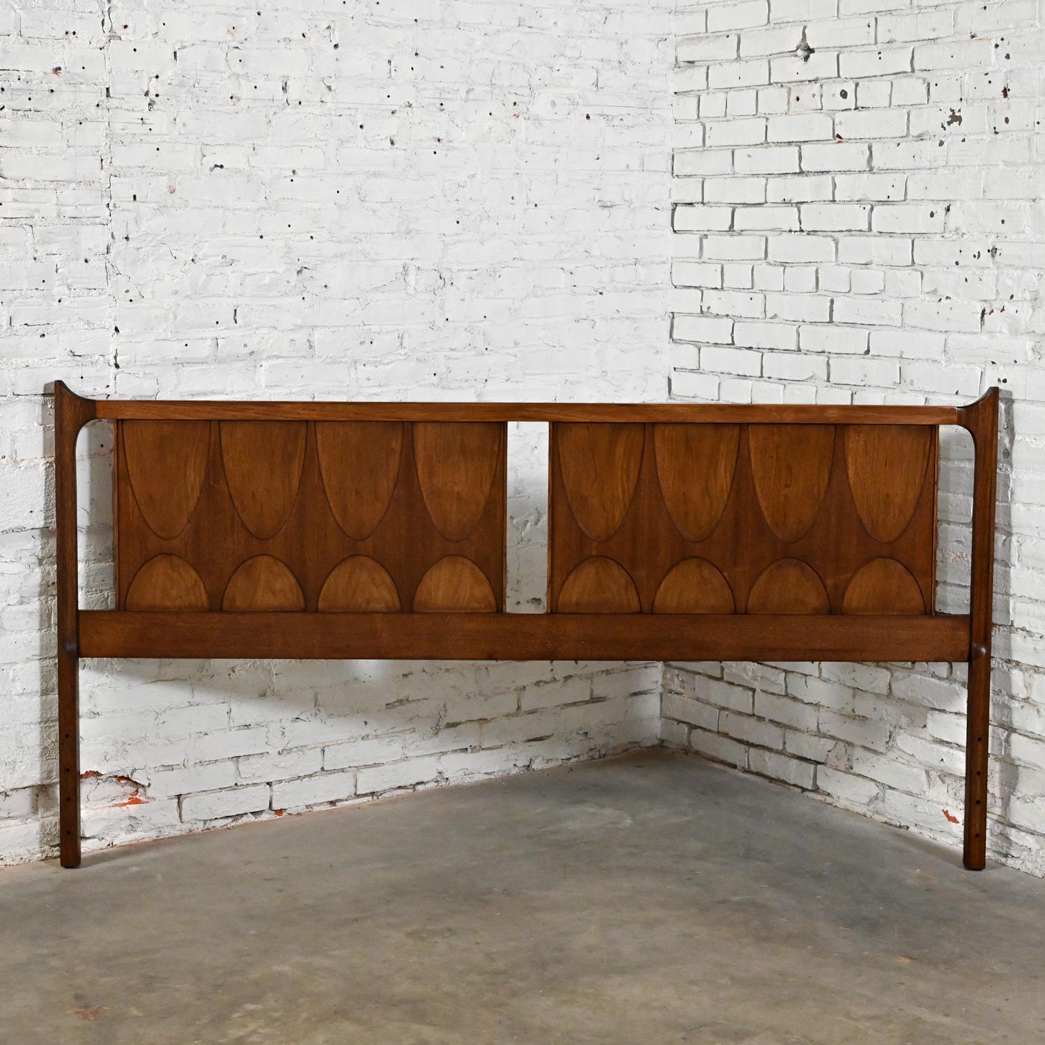 MCM Brutalist Brasilia King Sized Headboard 6130-59 Broyhill Premier Series  10