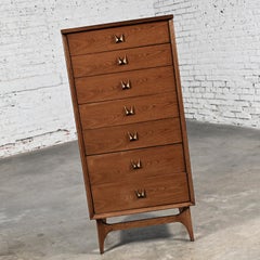 MCM Brutalist Brasilia Lingerie Chest 6130-43 Broyhill Premier Series Walnut