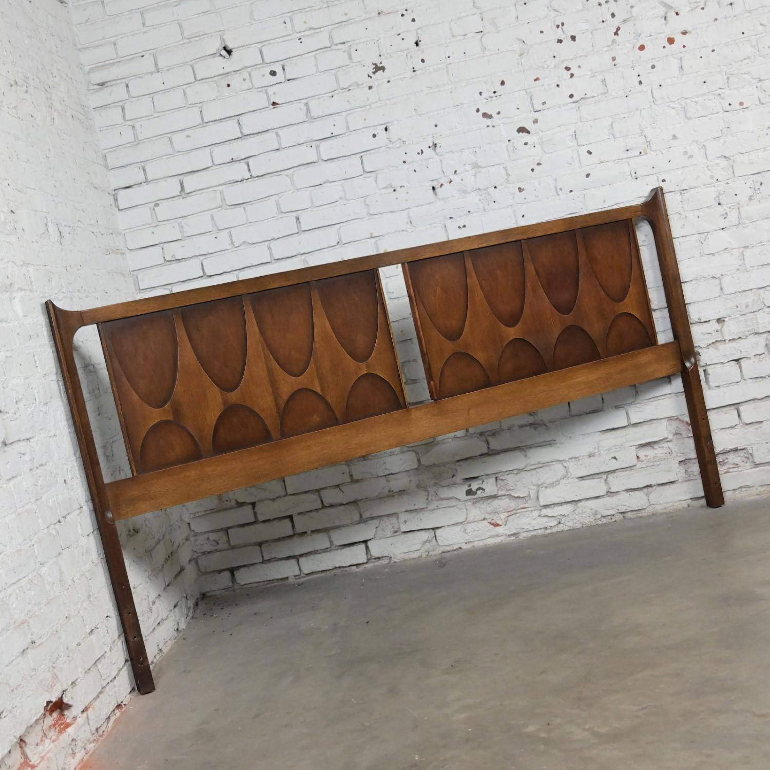 MCM Brutalist Broyhill Brasilia Premier Series 6130-59 Walnut King Headboard 11