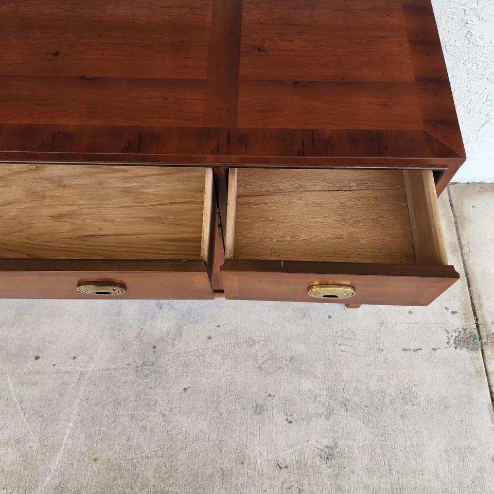 Credenza Buffet Campaigner di Hickory Furniture in vendita 4