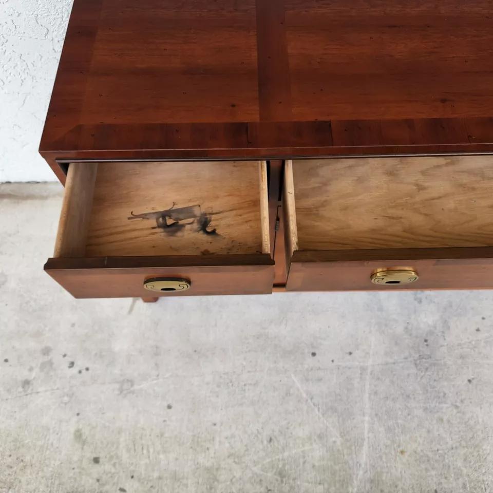 Credenza Buffet Campaigner di Hickory Furniture in vendita 3