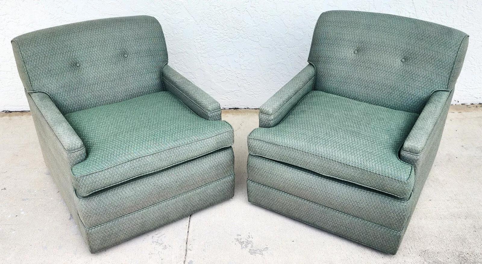 Für die vollständige Artikelbeschreibung klicken Sie auf Mehr Details unten.

Informationen zum Versandangebot
Das in der Auflistung angegebene Versandangebot stammt von 1st Dibs und diese legen normalerweise alle Kosten fest und kümmern sich um