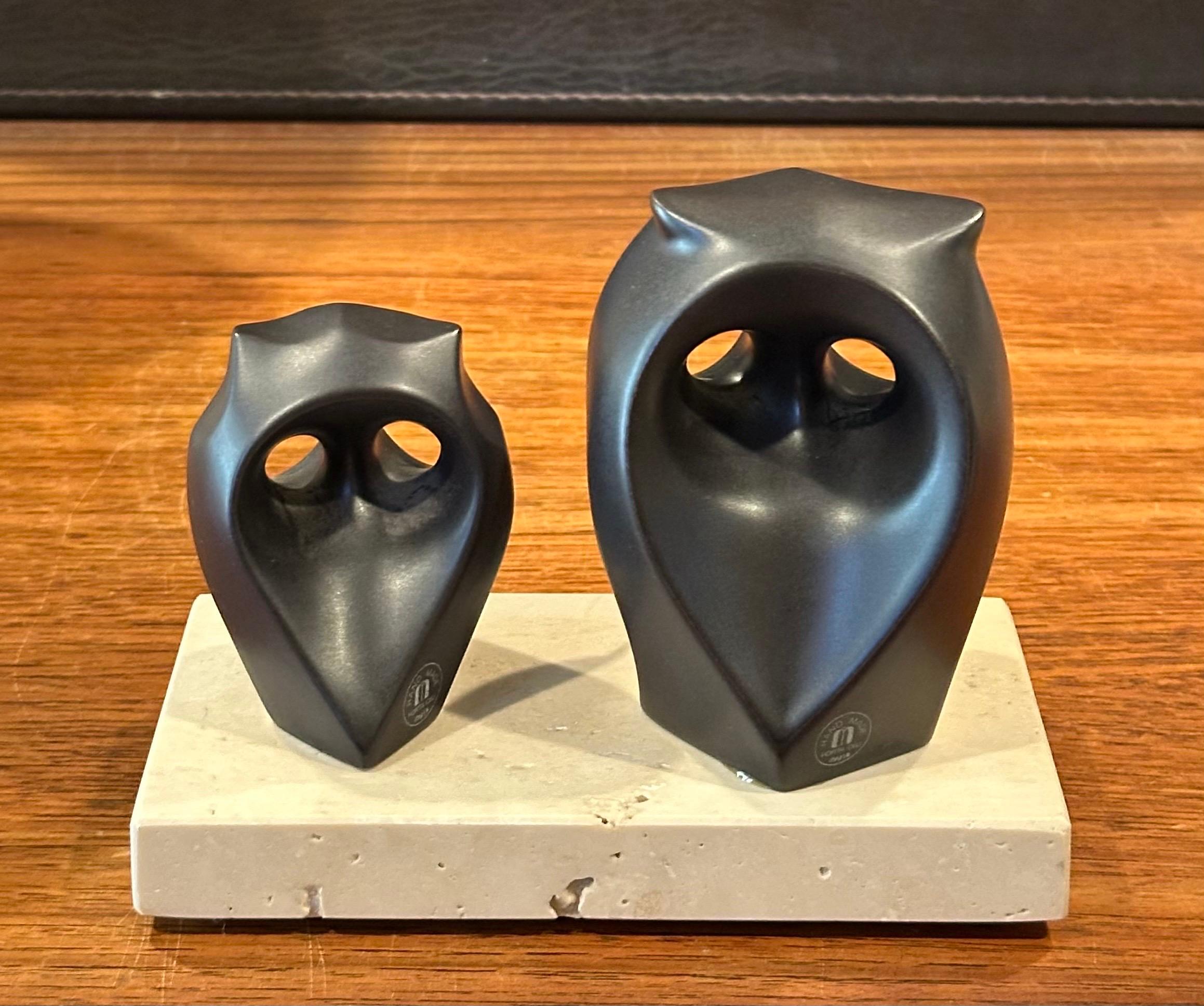 Scultura di gufi in ceramica e marmo MCM di Jose Torres Guardia in vendita 3