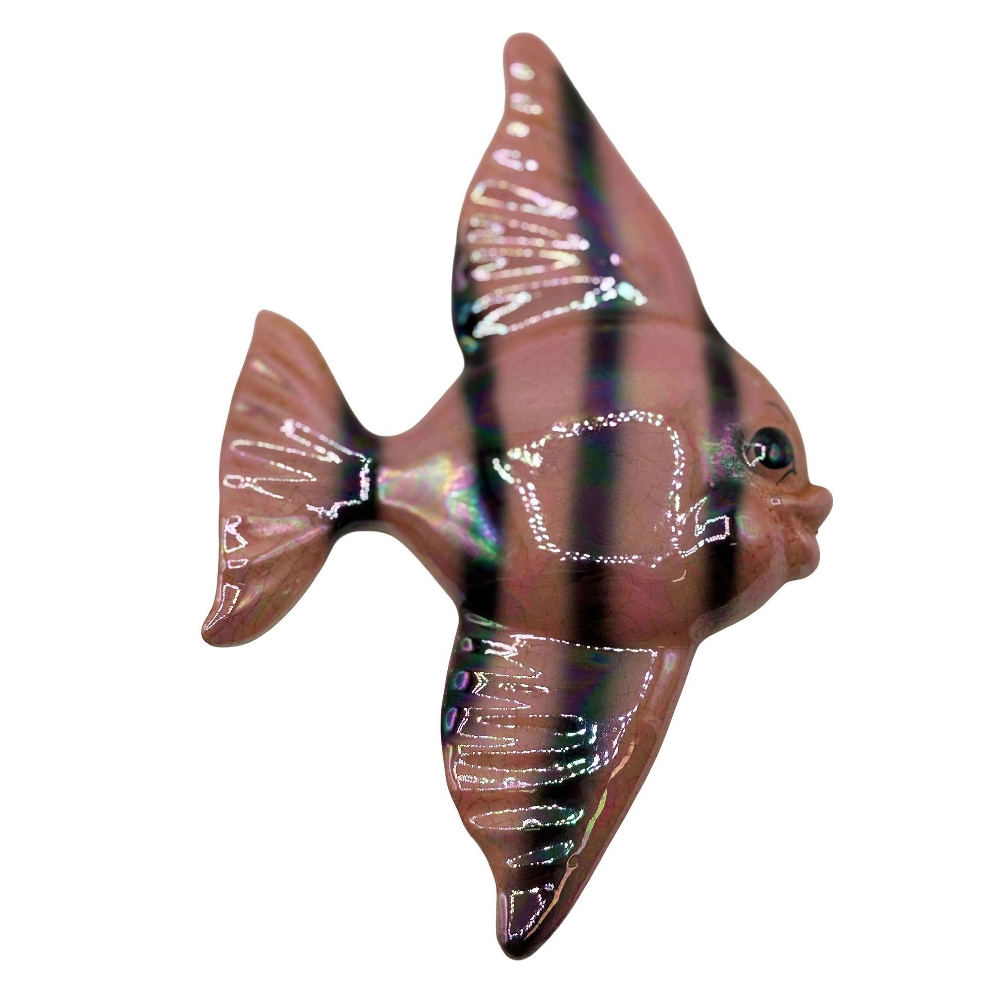 Mid-Century moderno Set di sculture da parete MCM in ceramica con pesce angelo e cavalluccio marino, 3 pezzi, di Freeman Mcfarlin in vendita