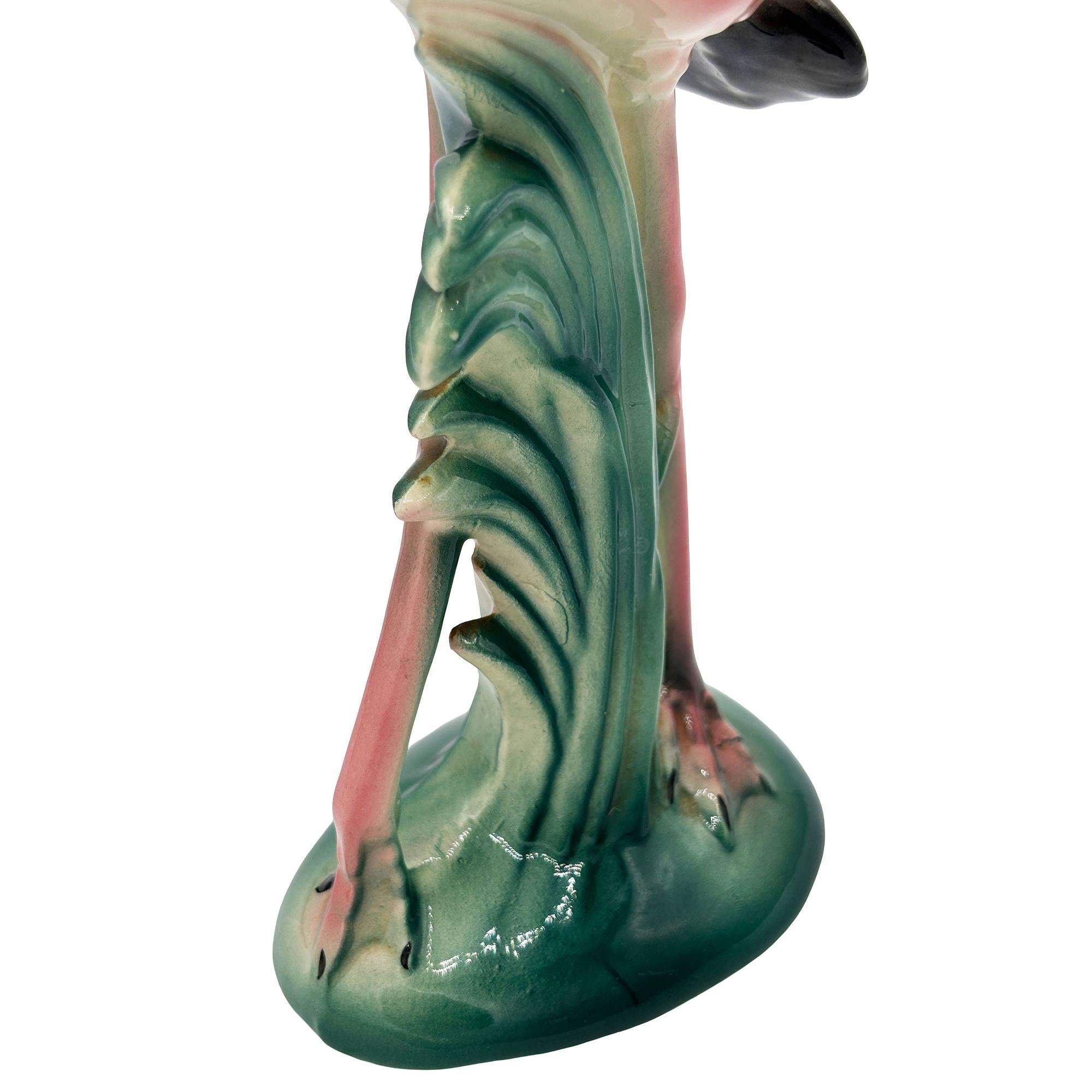 MCM Keramische Flamingo-Figur mit offenen Flügeln in tropischem Teich Tablett von Maddux im Angebot 9