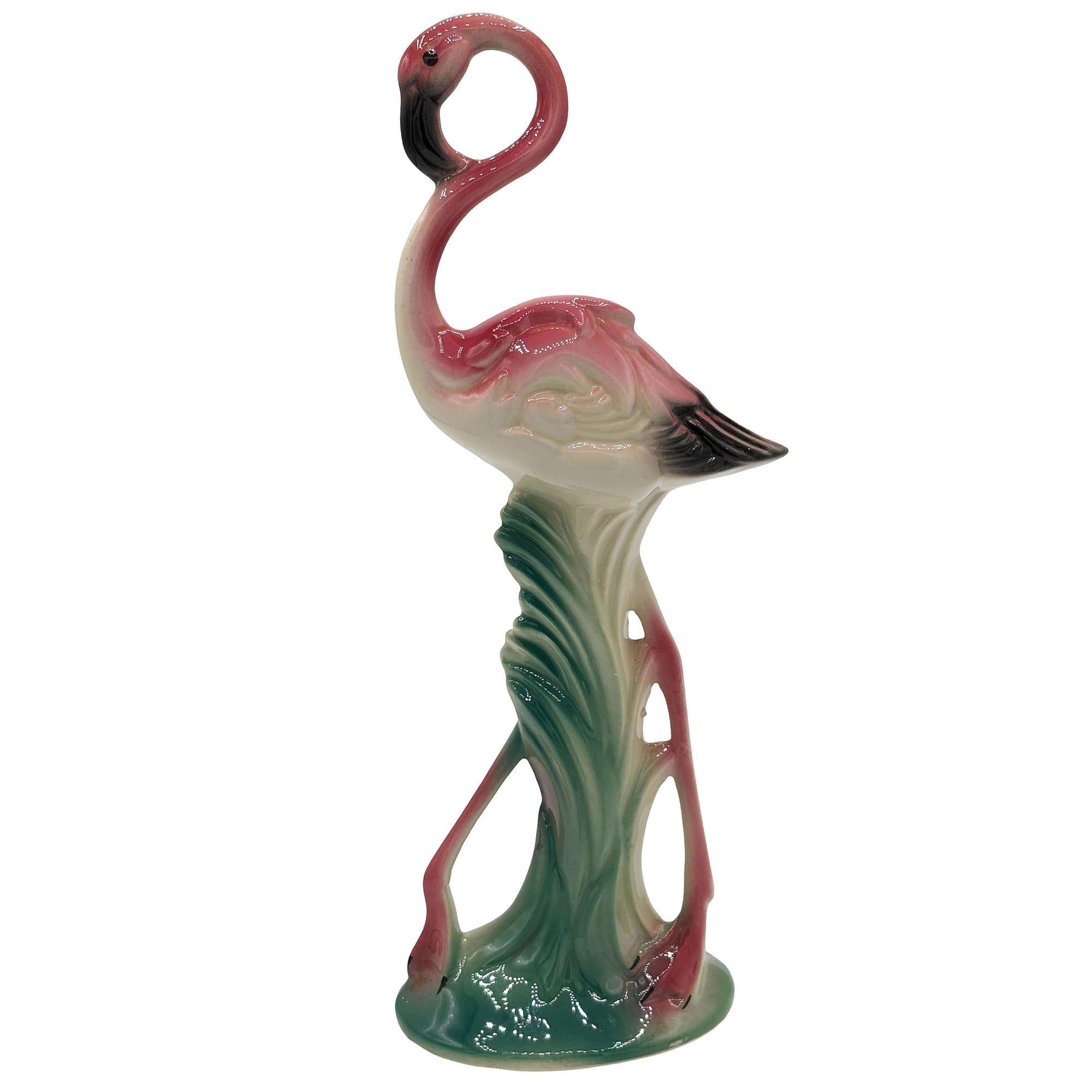 MCM Keramische Flamingo-Figur mit offenen Flügeln in tropischem Teich Tablett von Maddux im Angebot 1