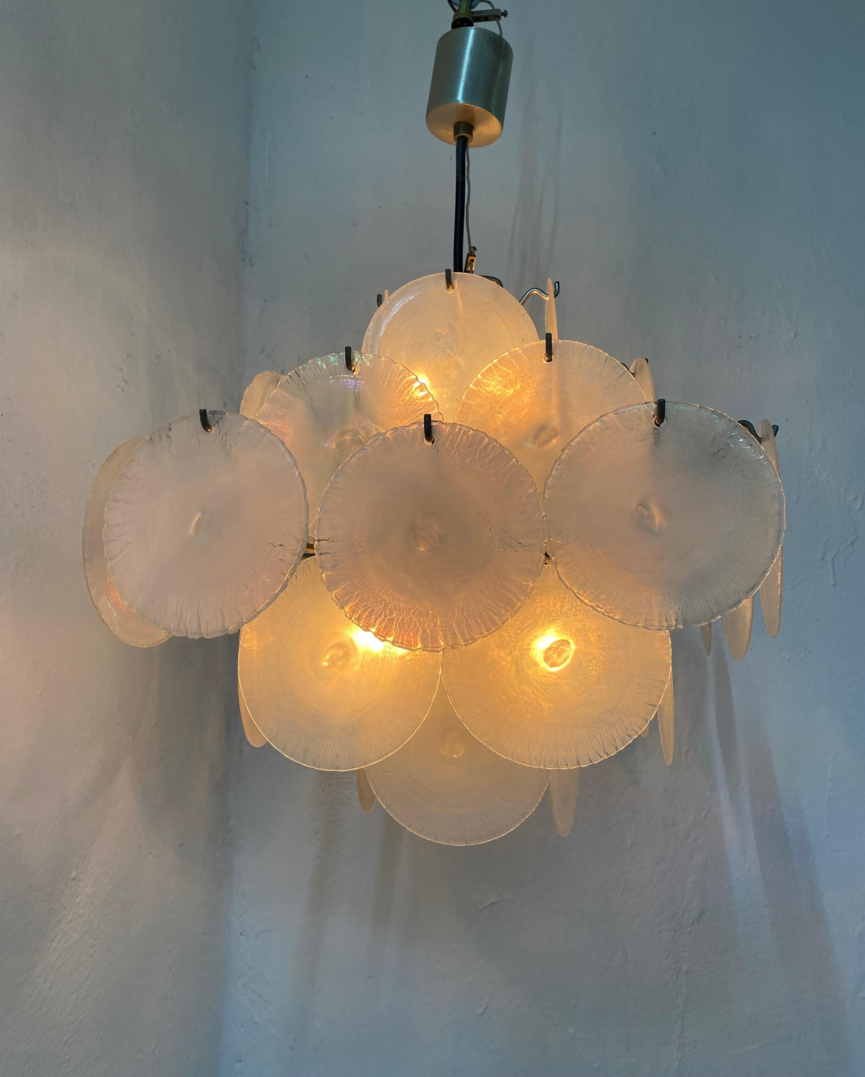 Italian MCM Chandelier by Carlo Nason for Mazzega in Murano Glass, circa 1968 For Sale