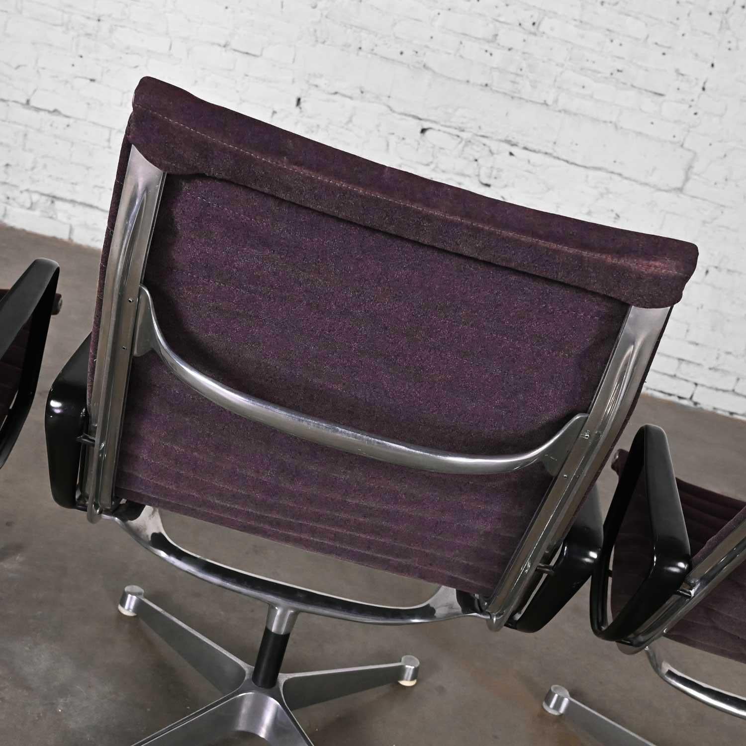 MCM Charles & Ray Eames für Herman Miller Aluminiumgruppe-Stuhl mit hoher Rückenlehne im Angebot 12