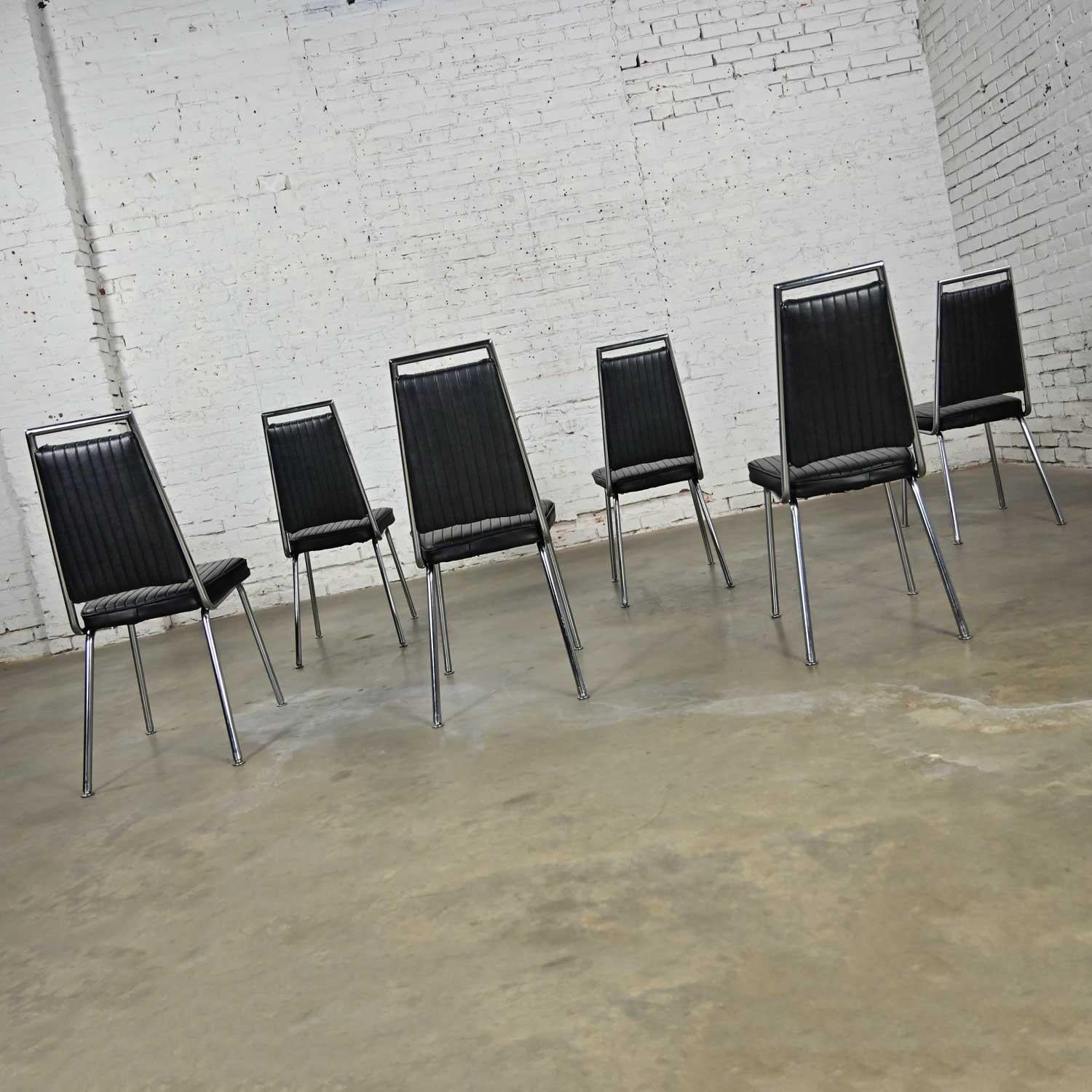 MCM Chromcraft ensemble de 6 chaises de salle à manger en vinyle noir côtelé et en faux cuir et chrome en vente 5