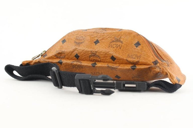 MCM - Sac ceinture Visetos avec monogramme cognac - Pochette de ceinture -  Fanny Pack 1mcm39lm En vente sur 1stDibs