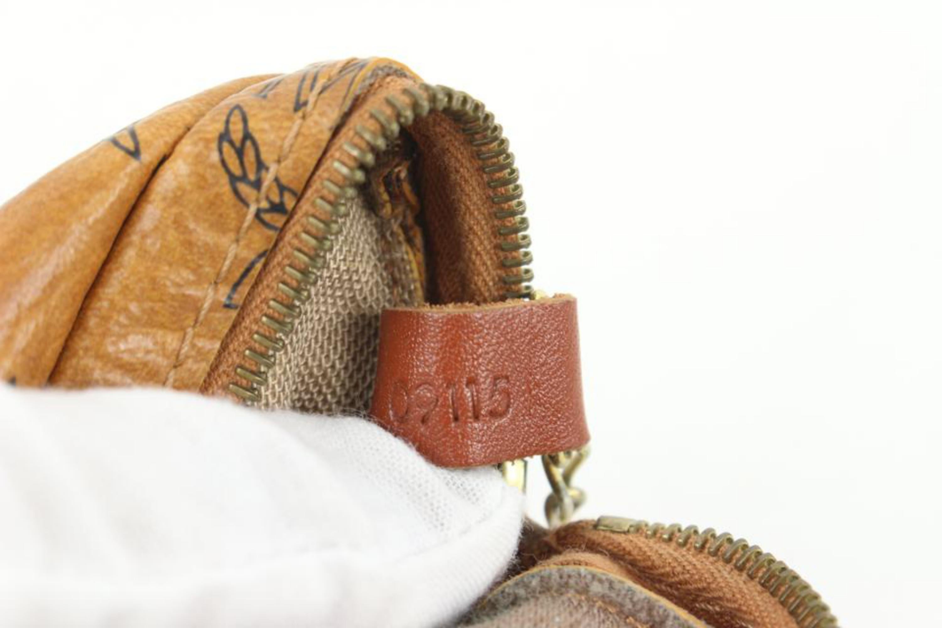 MCM Cognac Monogram Visetos Porte-clés 118m38 en vente 7