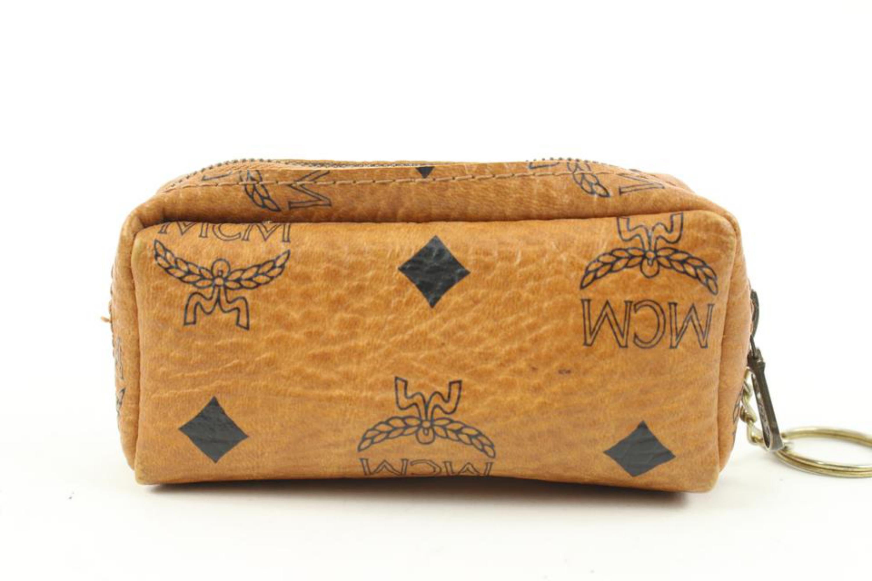 MCM Cognac Monogram Visetos Key Pouch 118m38 In Good Condition For Sale In Dix hills, NY