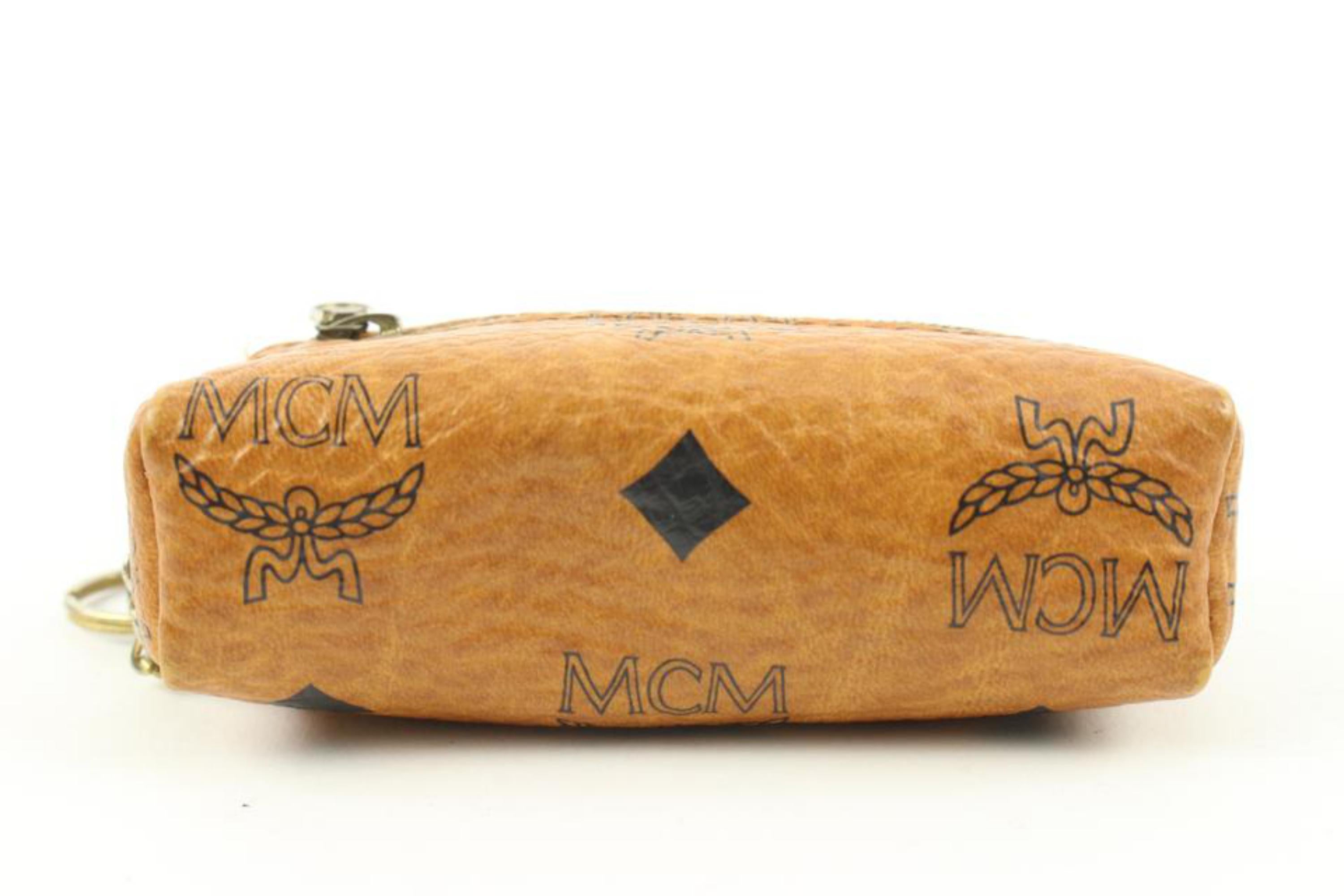 MCM Visetos Schlüsselanhänger in Cognac mit Monogramm 118m38 im Angebot 1