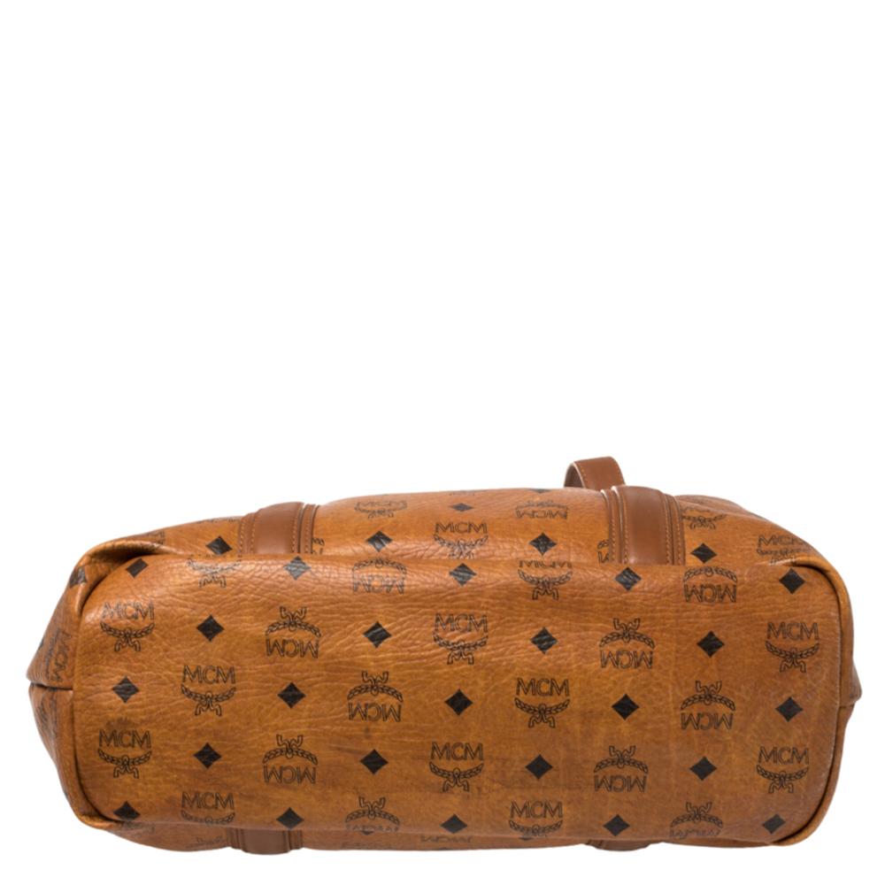 MCM Shopper-Tasche aus beschichtetem Segeltuch und Leder in Cognac mit Visetos 1