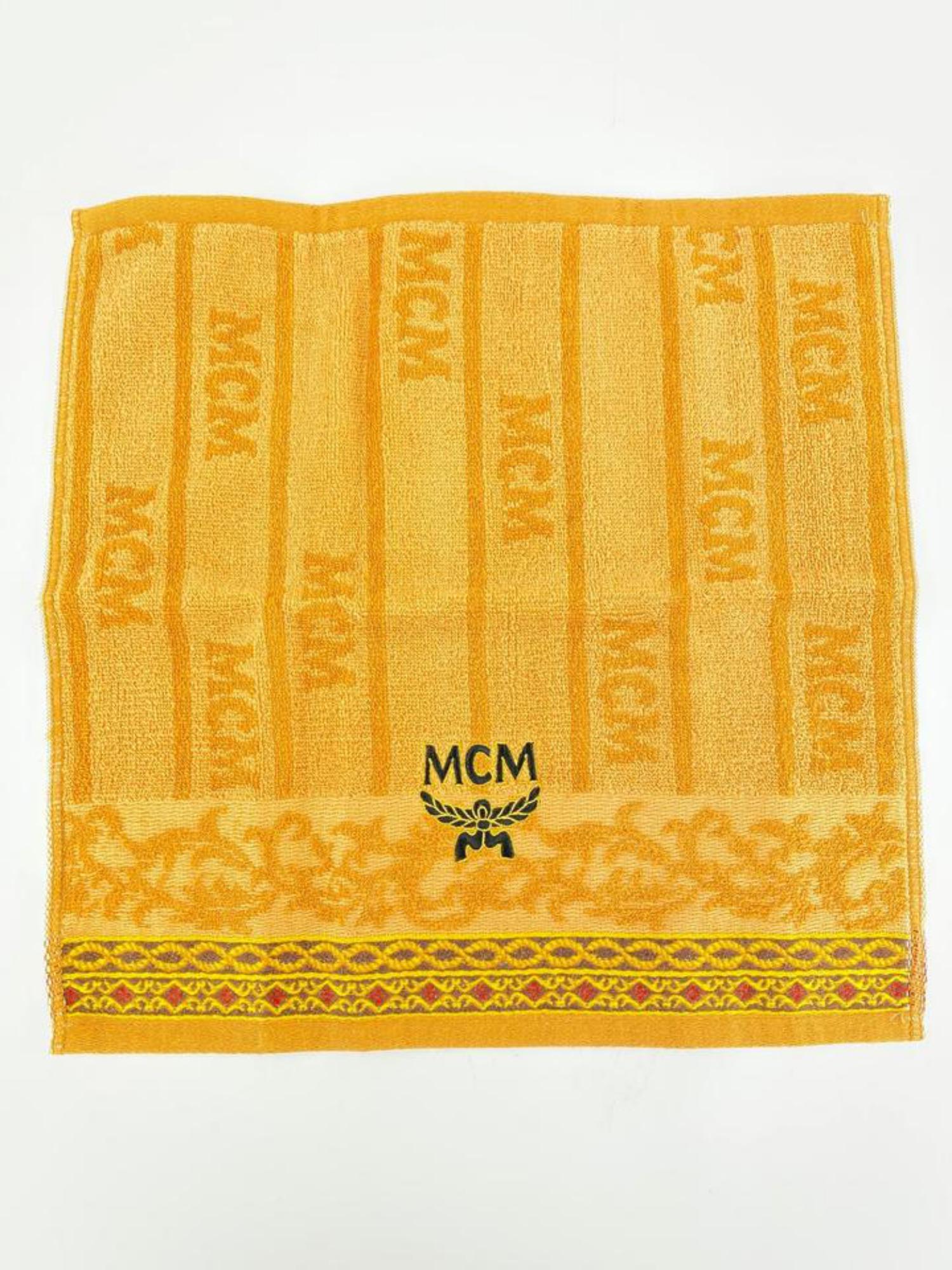 MCM Cognac x Blue Towel Set 1MCM1224 For Sale 4
