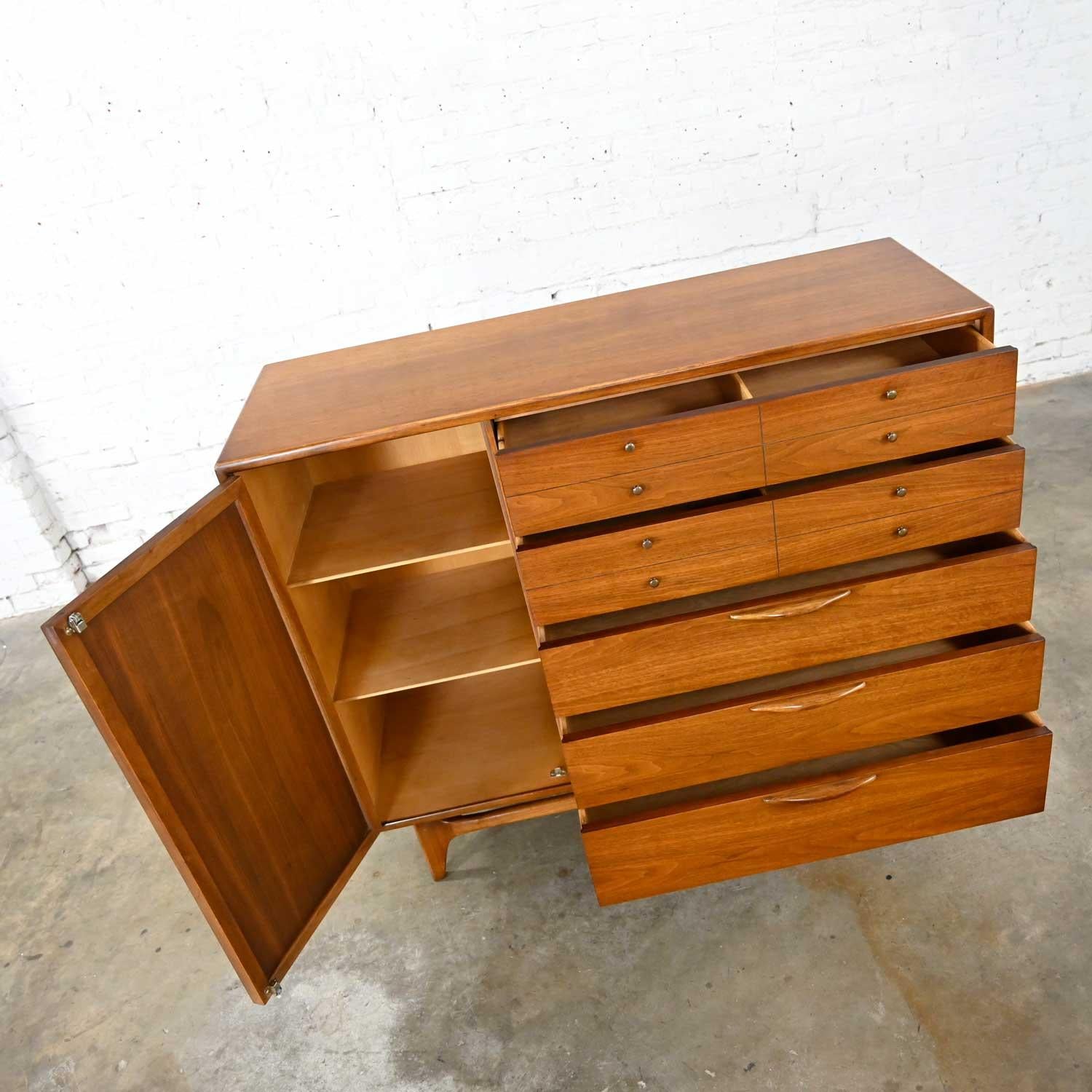 20th Century MCM Console Dresser or Chest of Drawers by Warren Church for Lane Perception