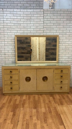 Enfilade en liège et bois MCM avec miroir de Paul Frankl pour Johnson Furniture