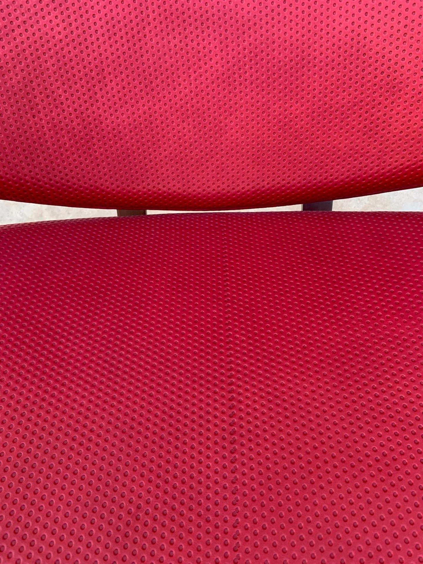 MCM Corona Chair von Paul Volther für Erik Jørgensen Neu gepolstert in Leder (20. Jahrhundert) im Angebot