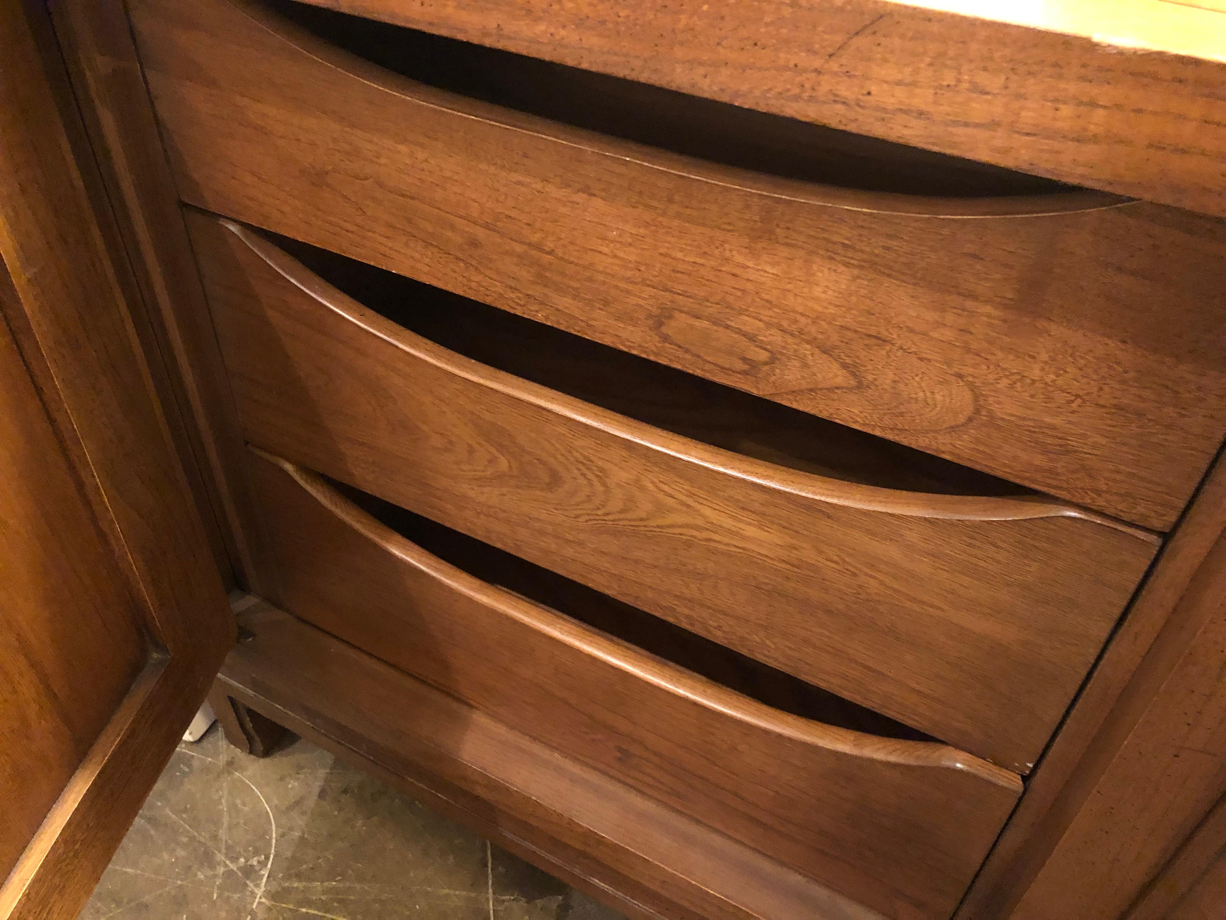 MCM Credenza with Brass Hardware in the Style of Thomasville In Good Condition In Dallas, TX