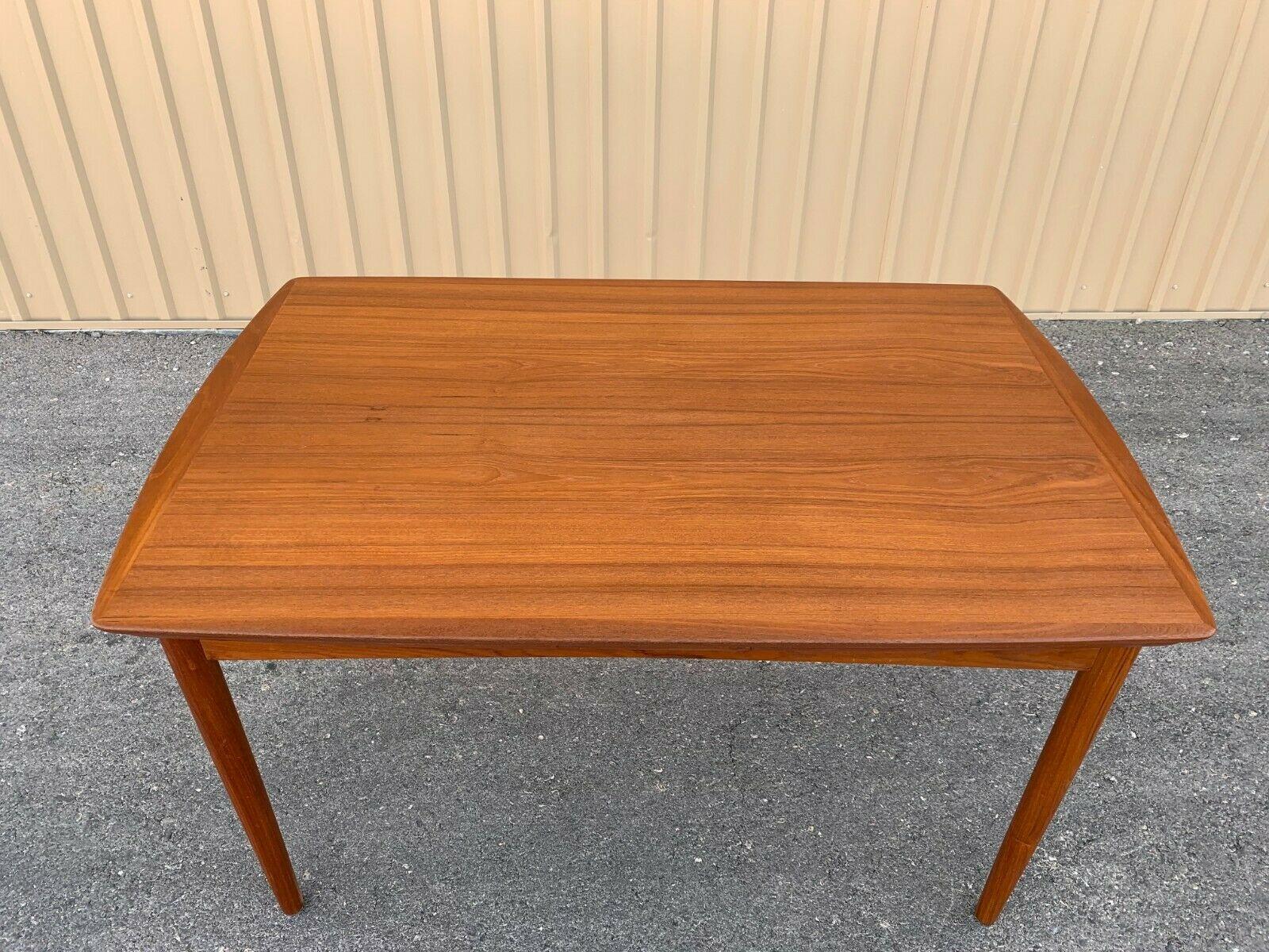 MCM Danish Mid-Century Modern Povl Dinesen Teak Expandable Dining Table, Denmark 2